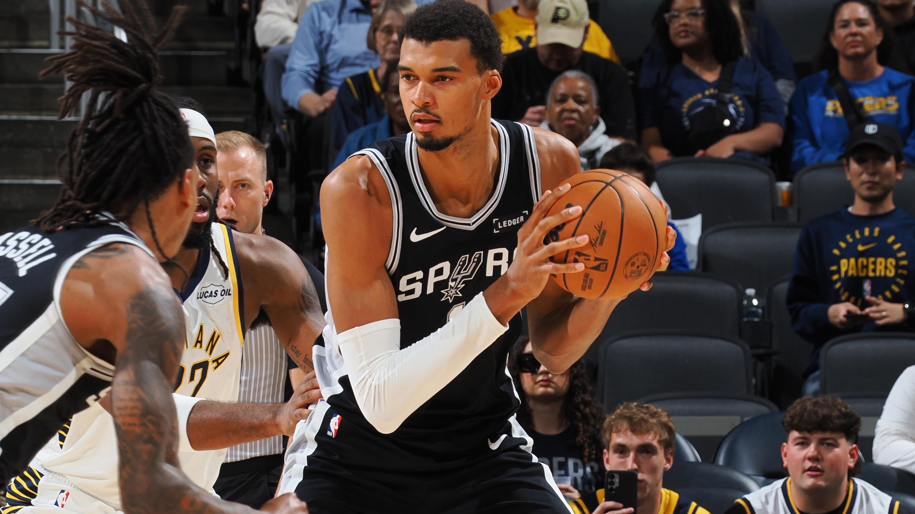 San Antonio Spurs v Indiana Pacers