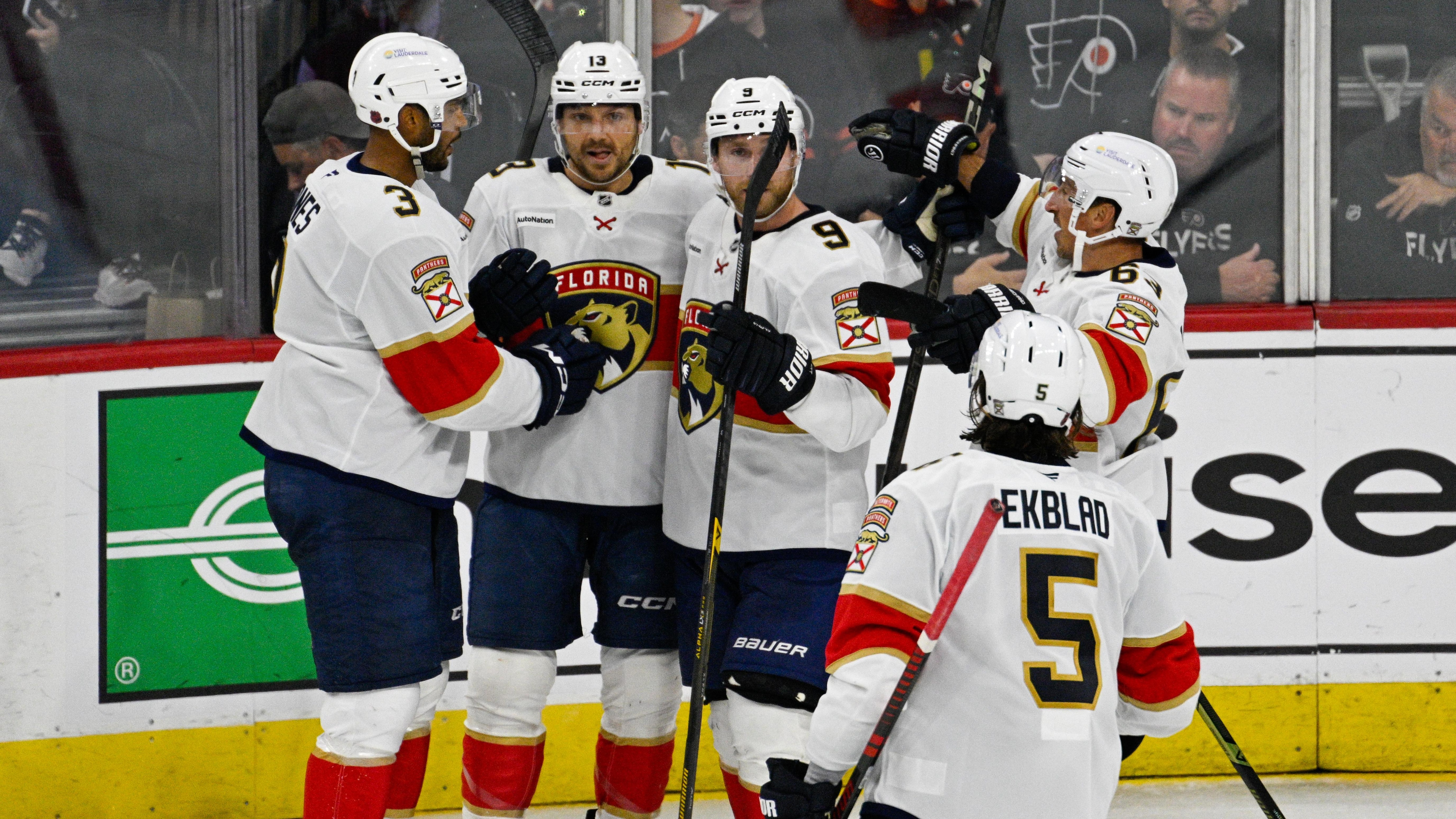 NHL: OCT 13 Panthers at Flyers