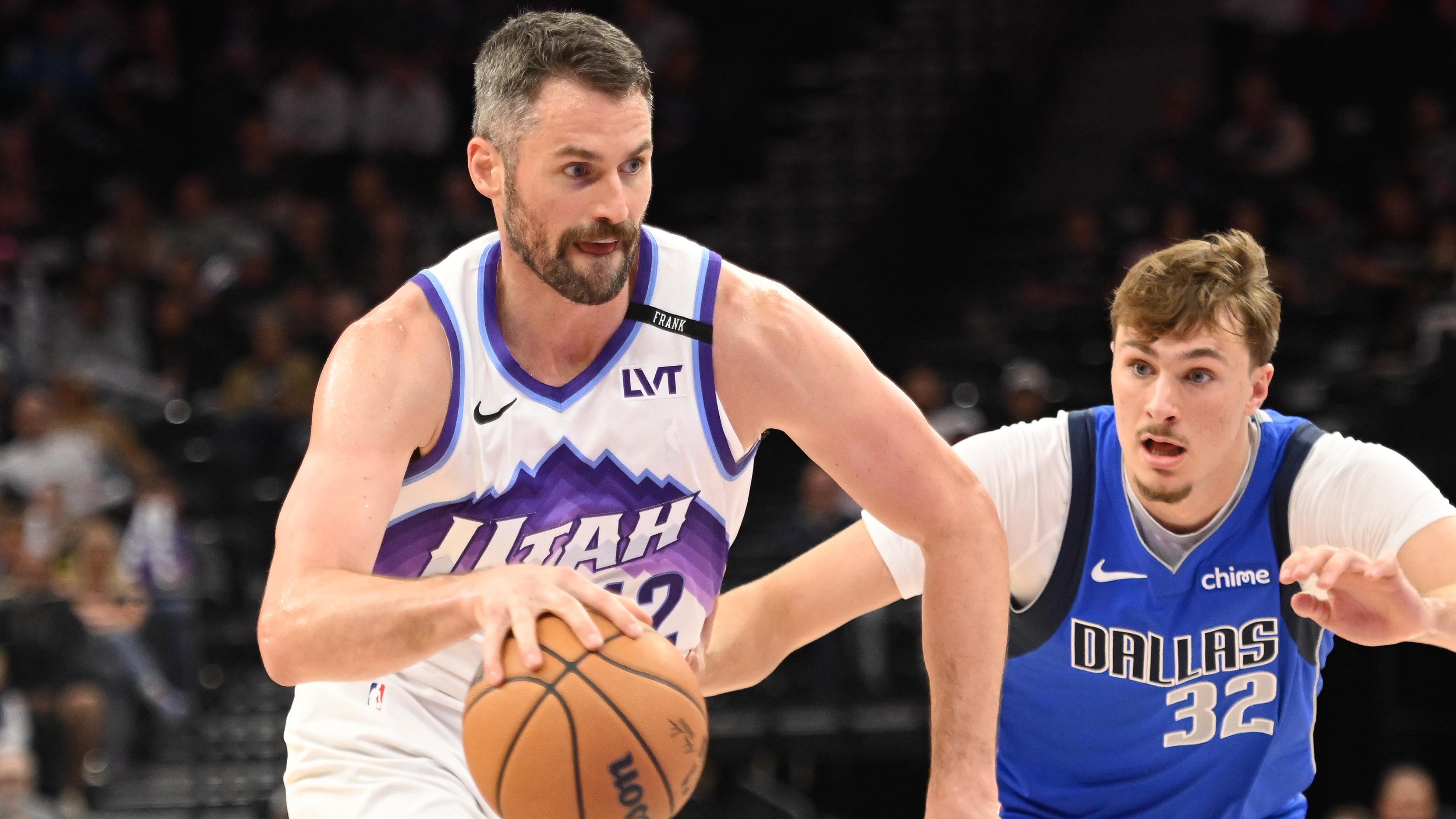 Dallas Mavericks v Utah Jazz