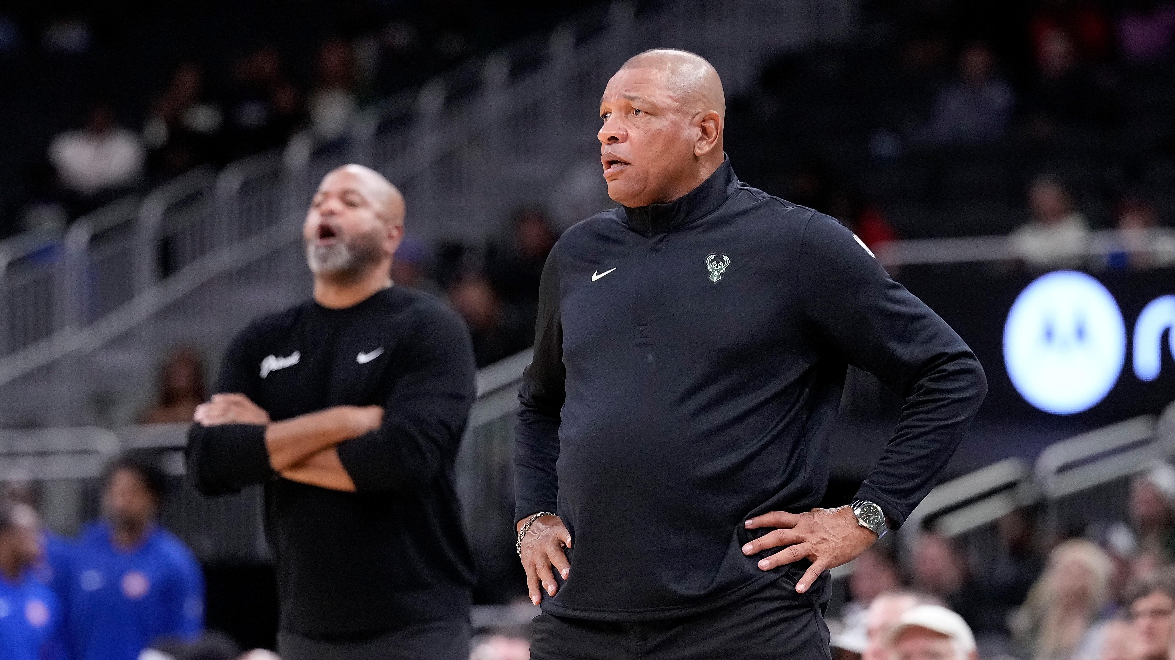 Detroit Pistons v Milwaukee Bucks