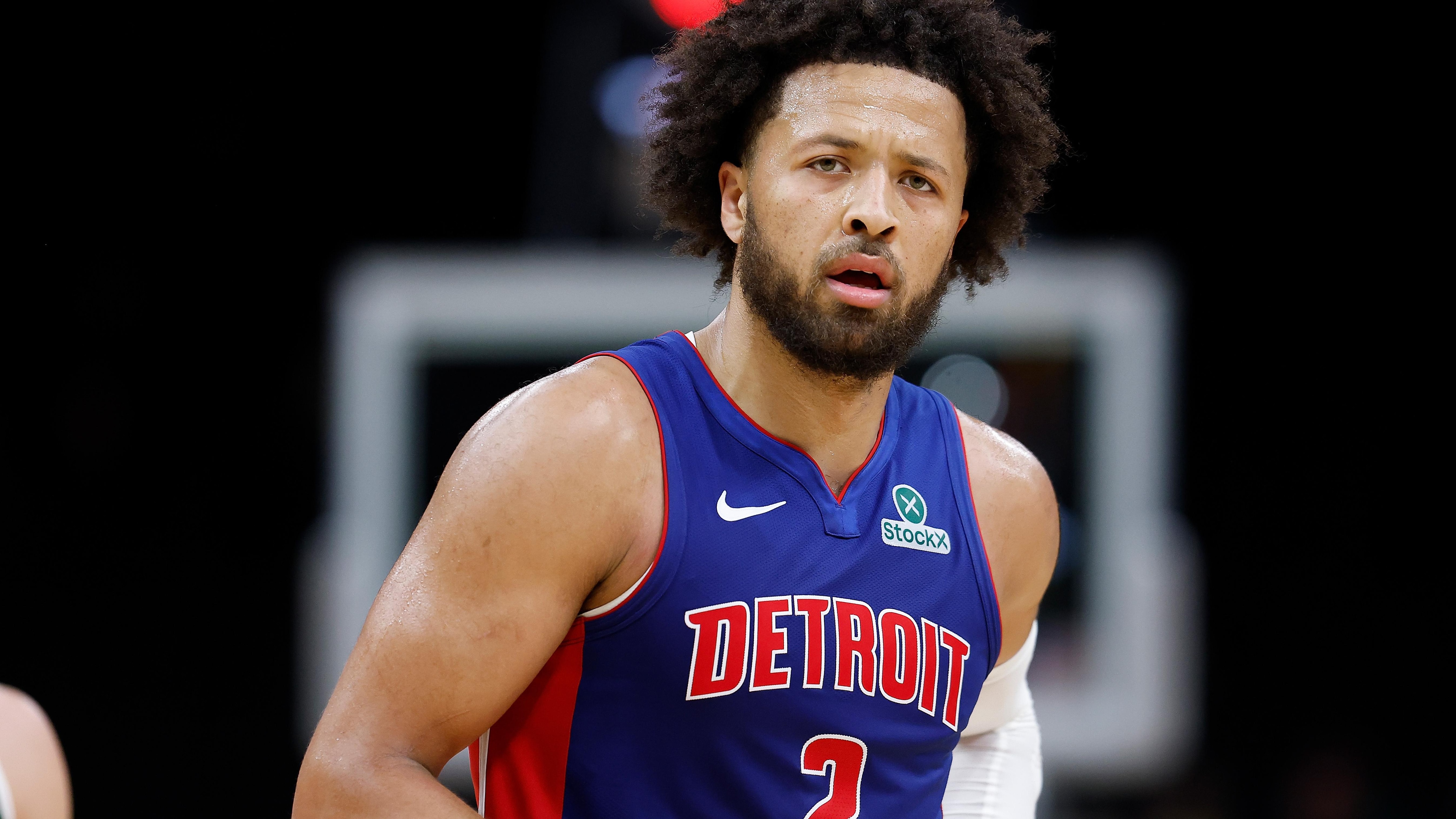 Detroit Pistons v Milwaukee Bucks