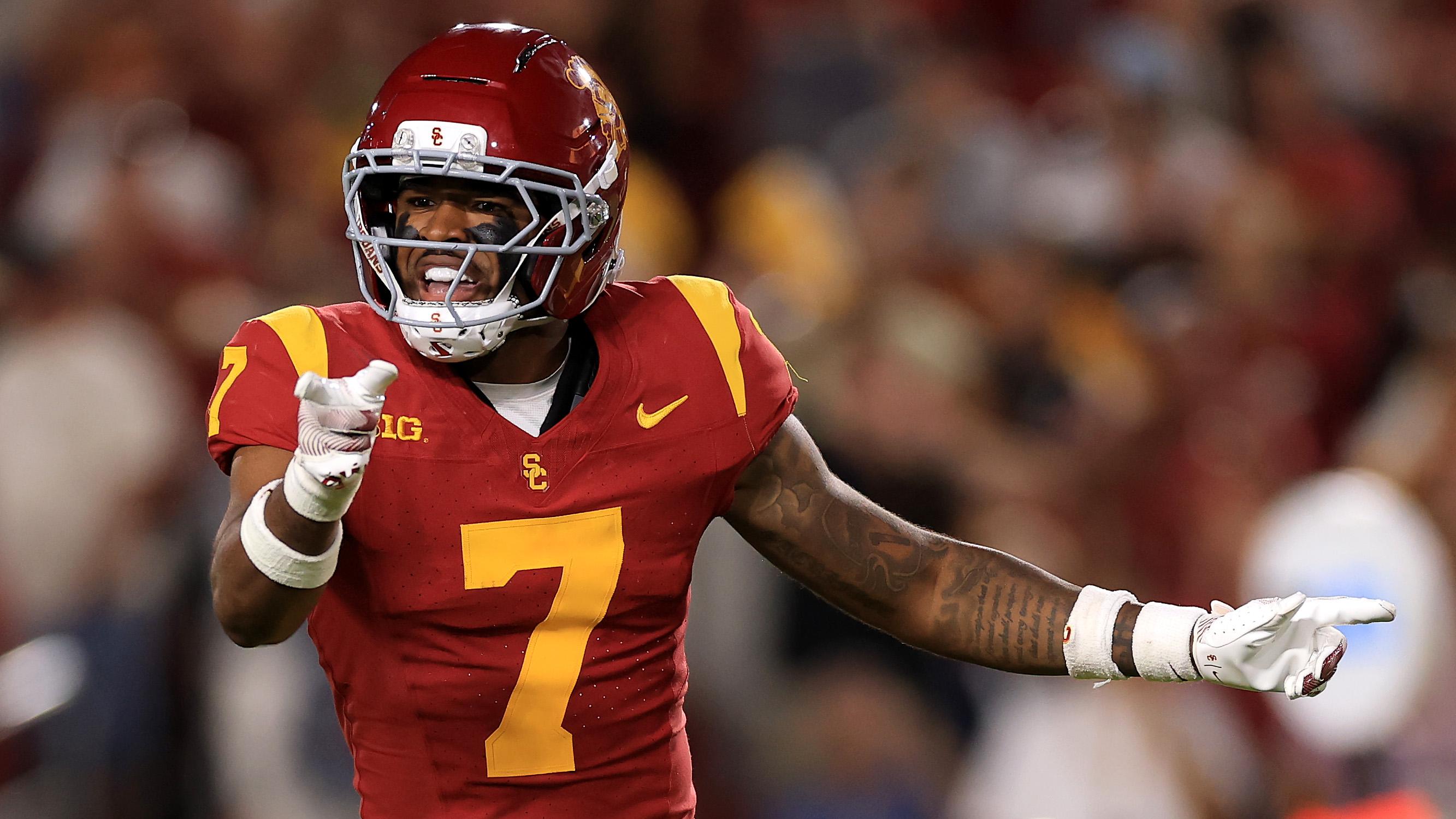 Michigan v USC