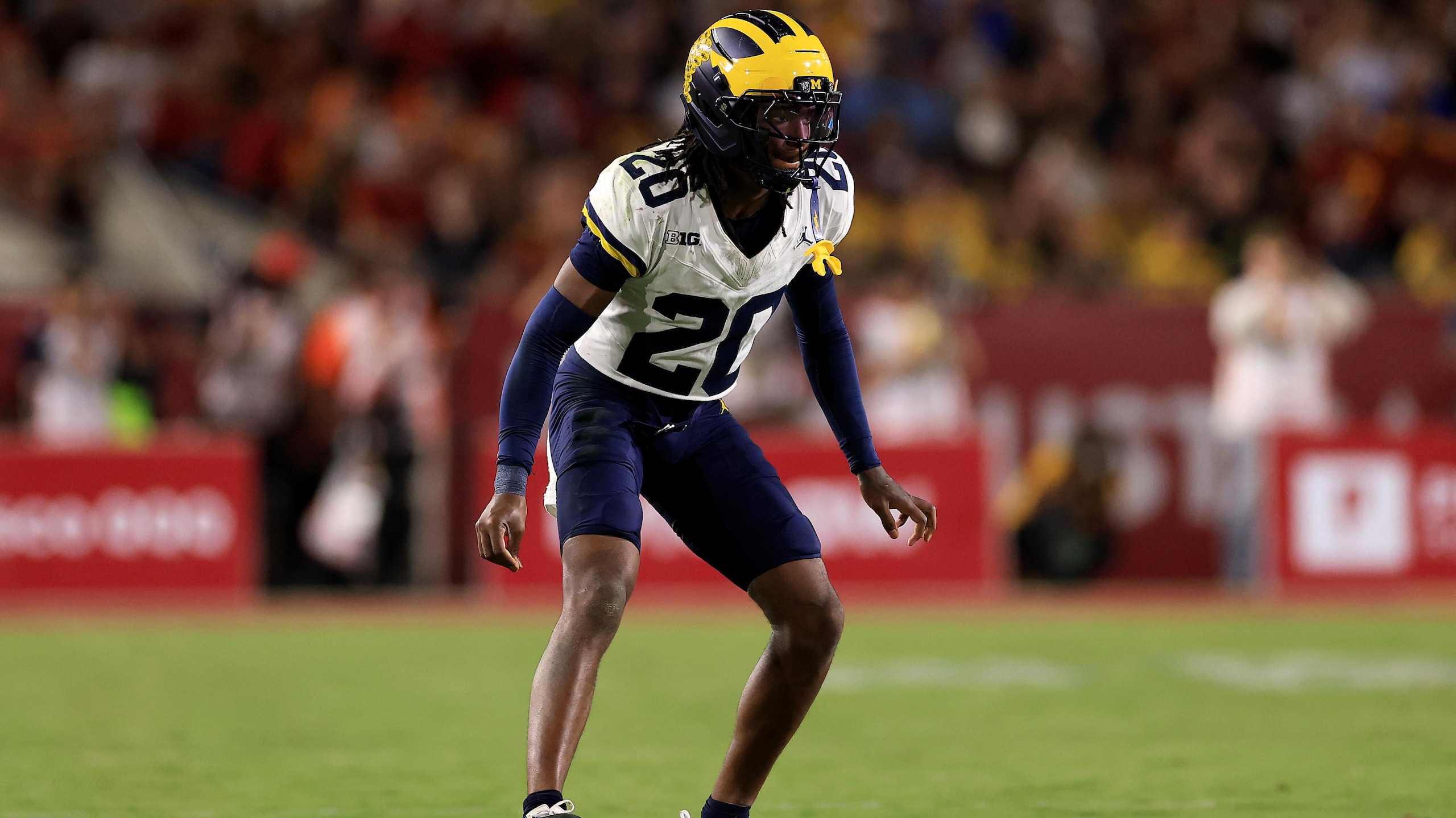 Michigan v USC