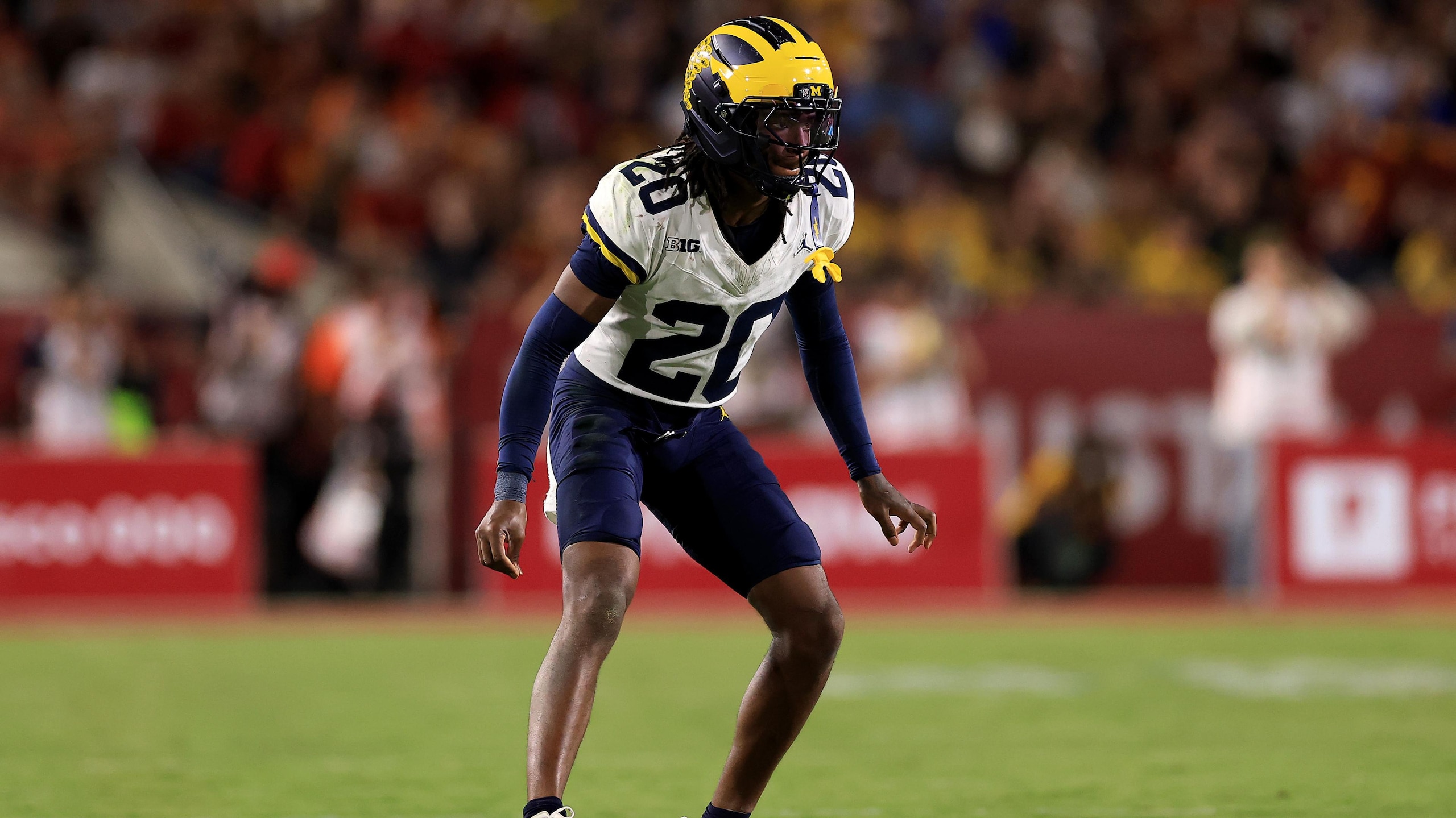 Michigan v USC