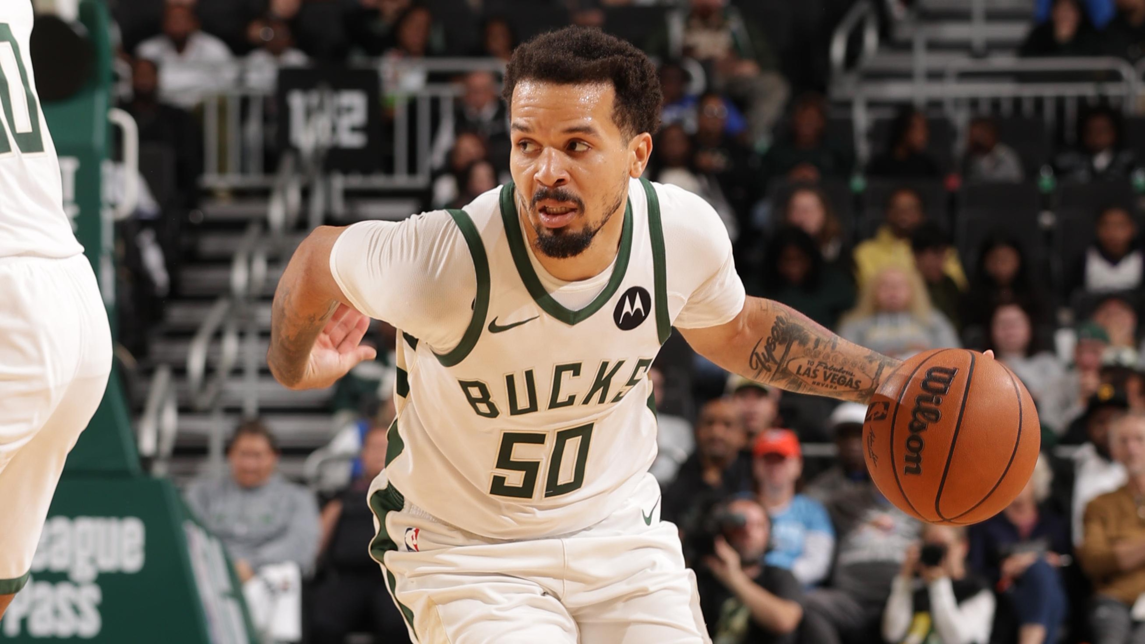 Oklahoma City Thunder v Milwaukee Bucks Oklahoma City Thunder v Milwaukee Bucks
