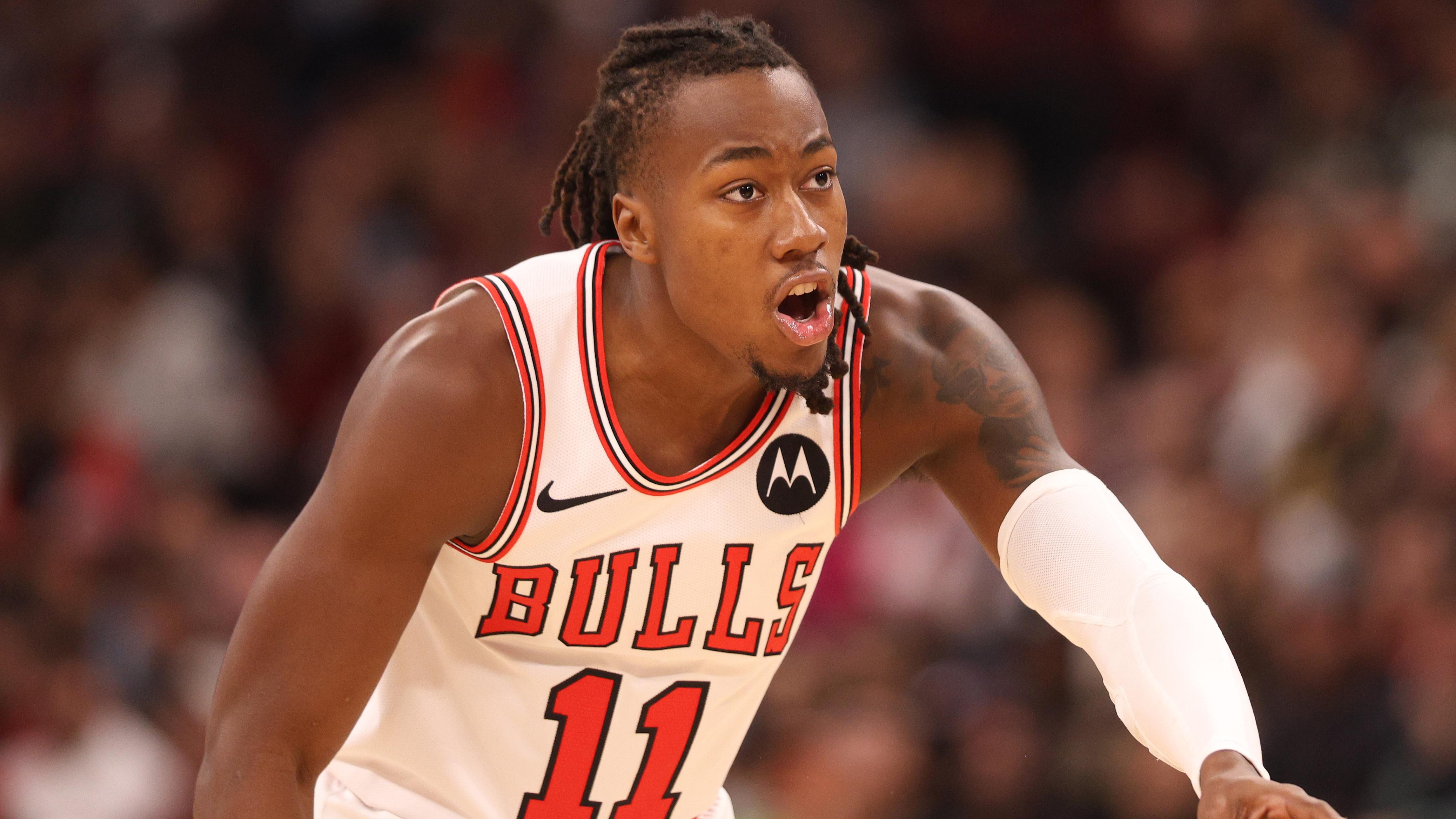 Milwaukee Bucks v Chicago Bulls