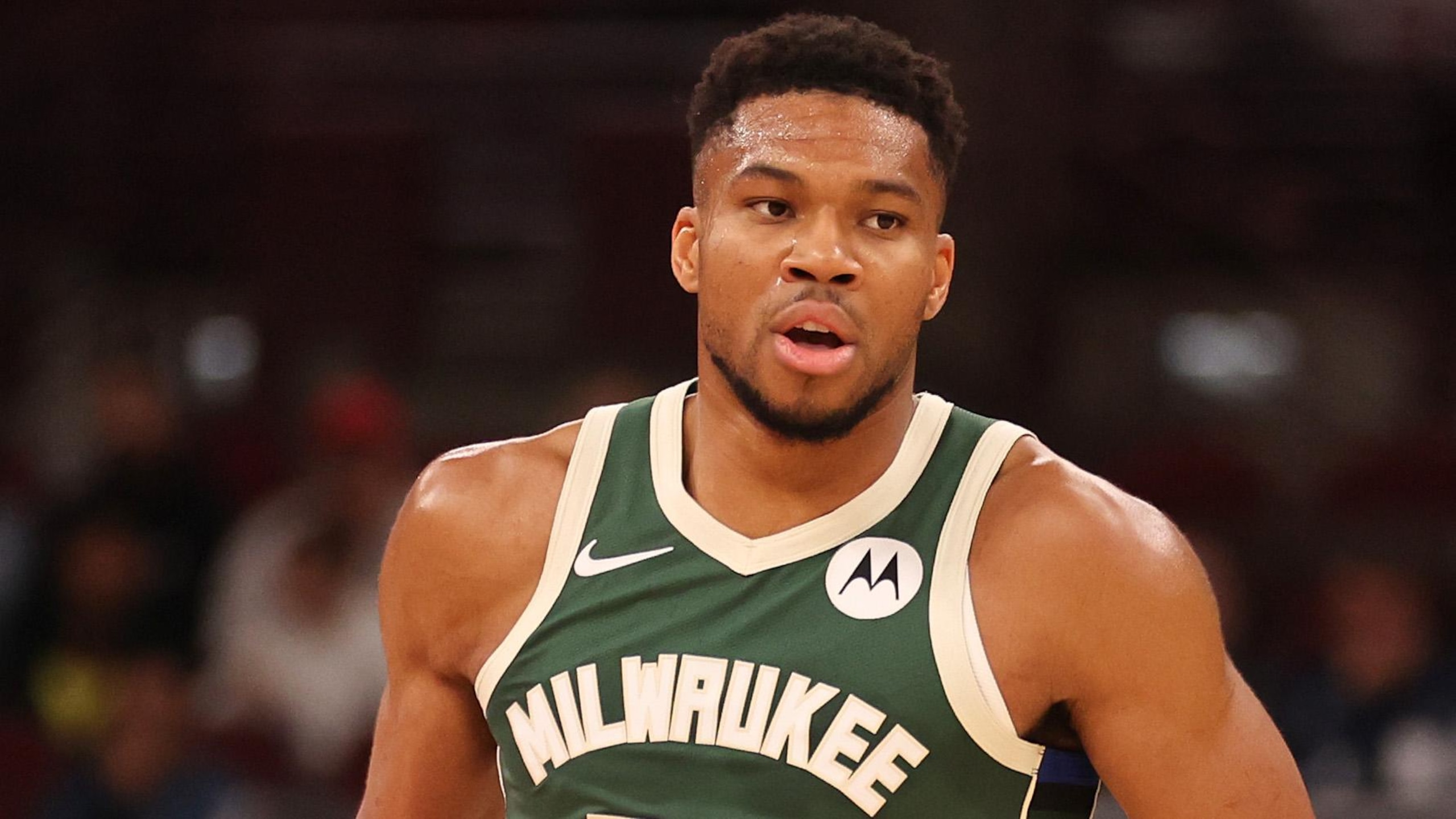 Milwaukee Bucks v Chicago Bulls