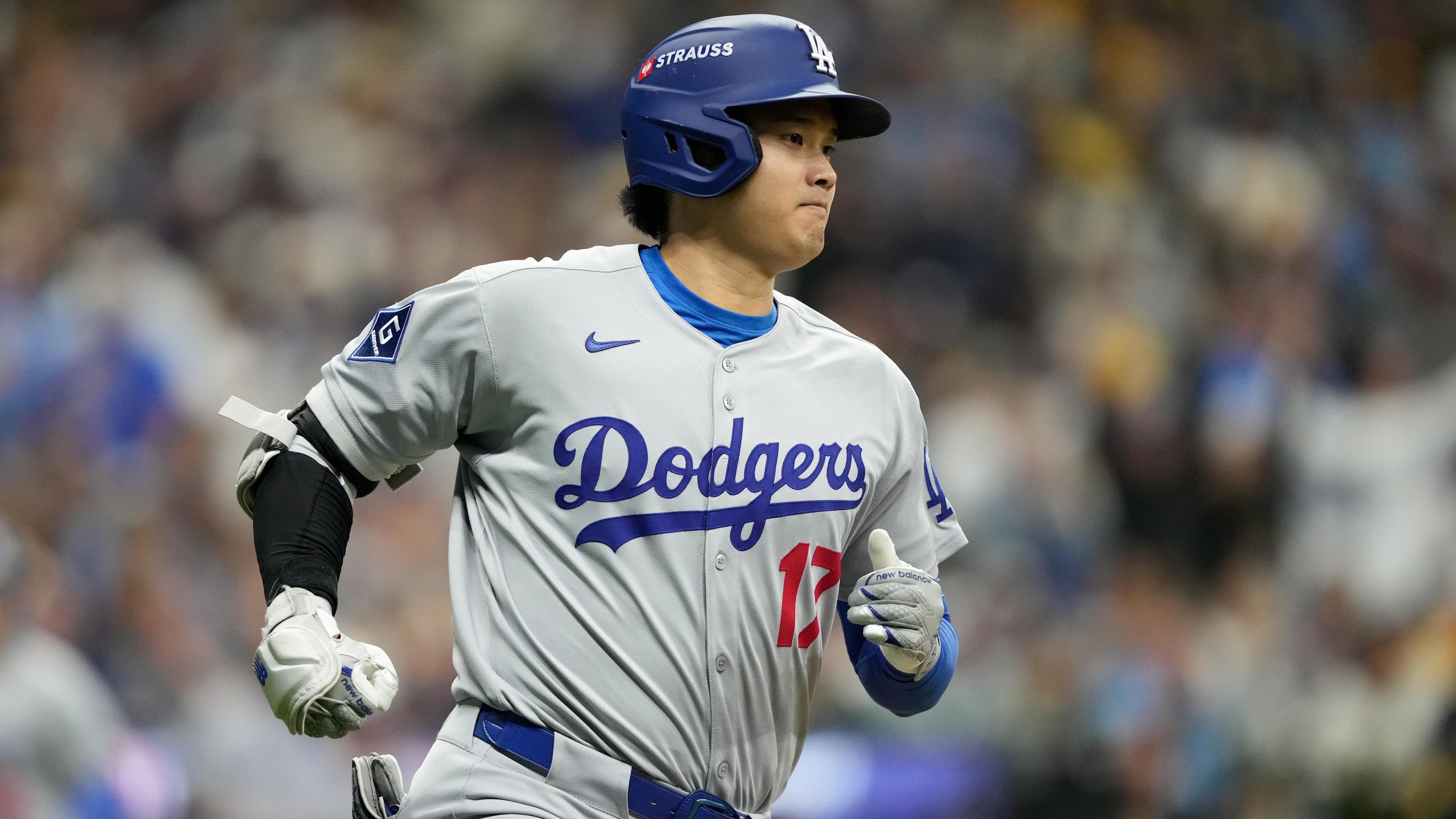 Championship Series - Los Angeles Dodgers v Milwaukee Brewers - Game 2
