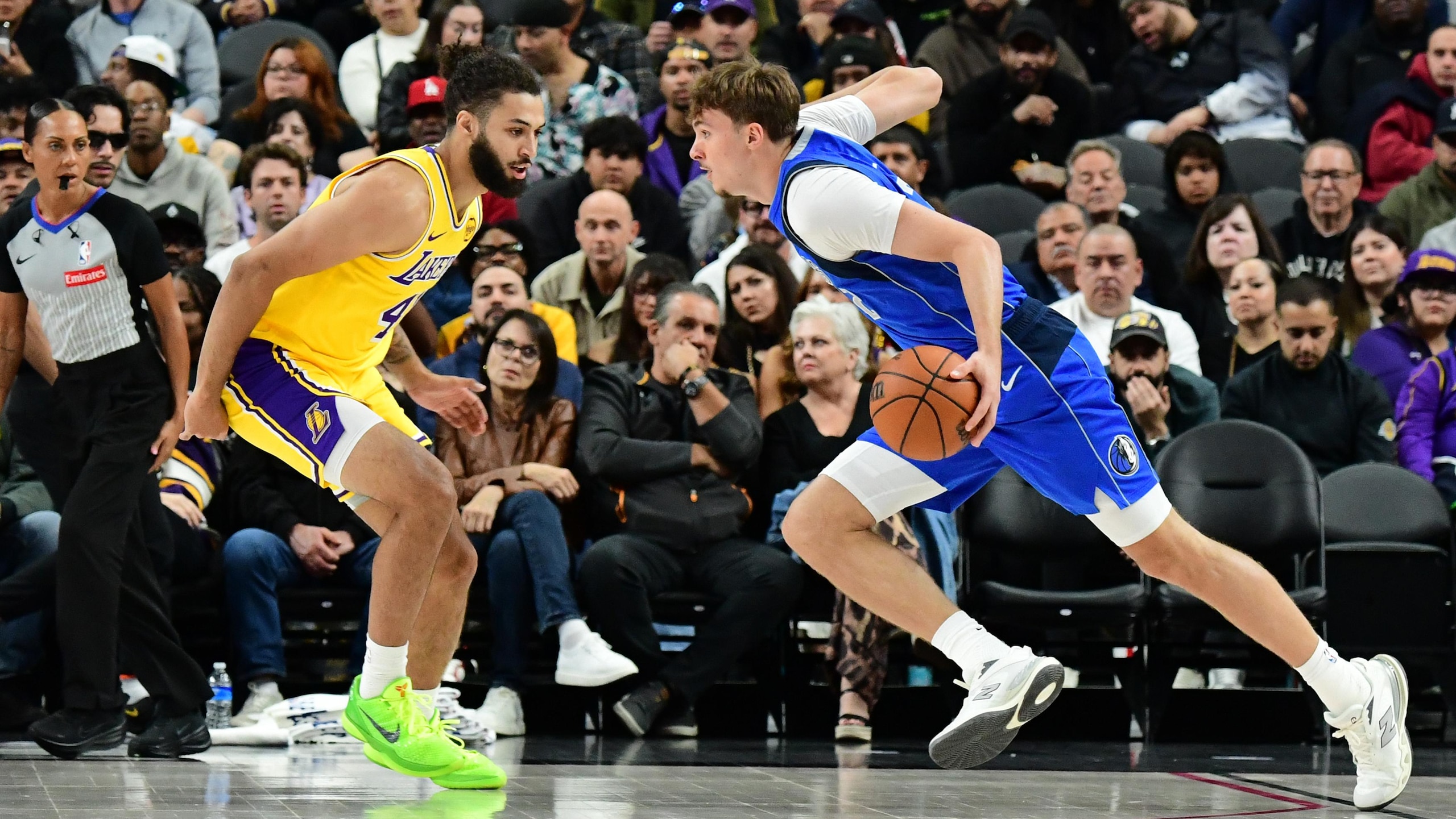 Dallas Mavericks v Los Angeles Lakers Dallas Mavericks v Los Angeles Lakers