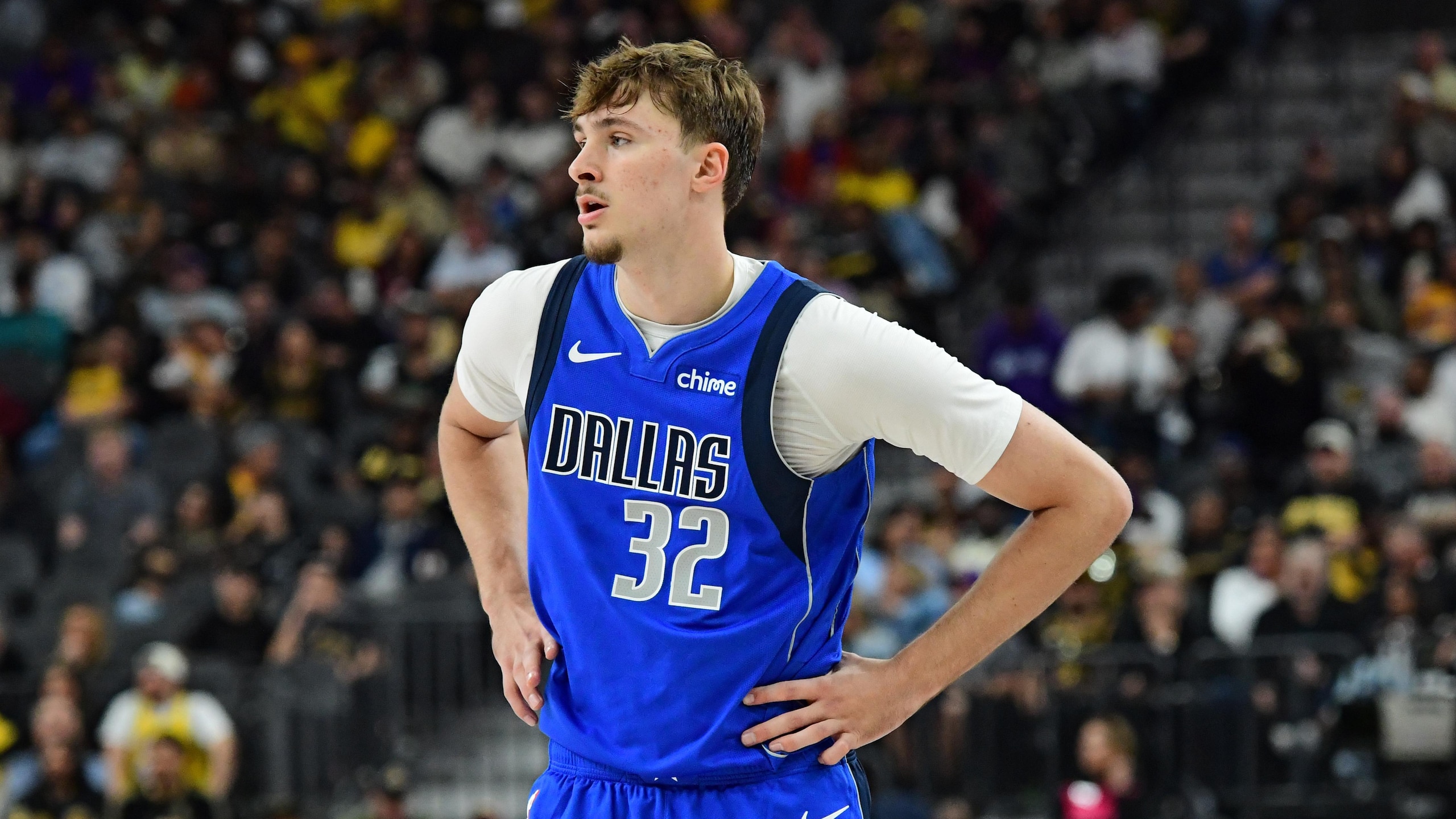 Dallas Mavericks v Los Angeles Lakers