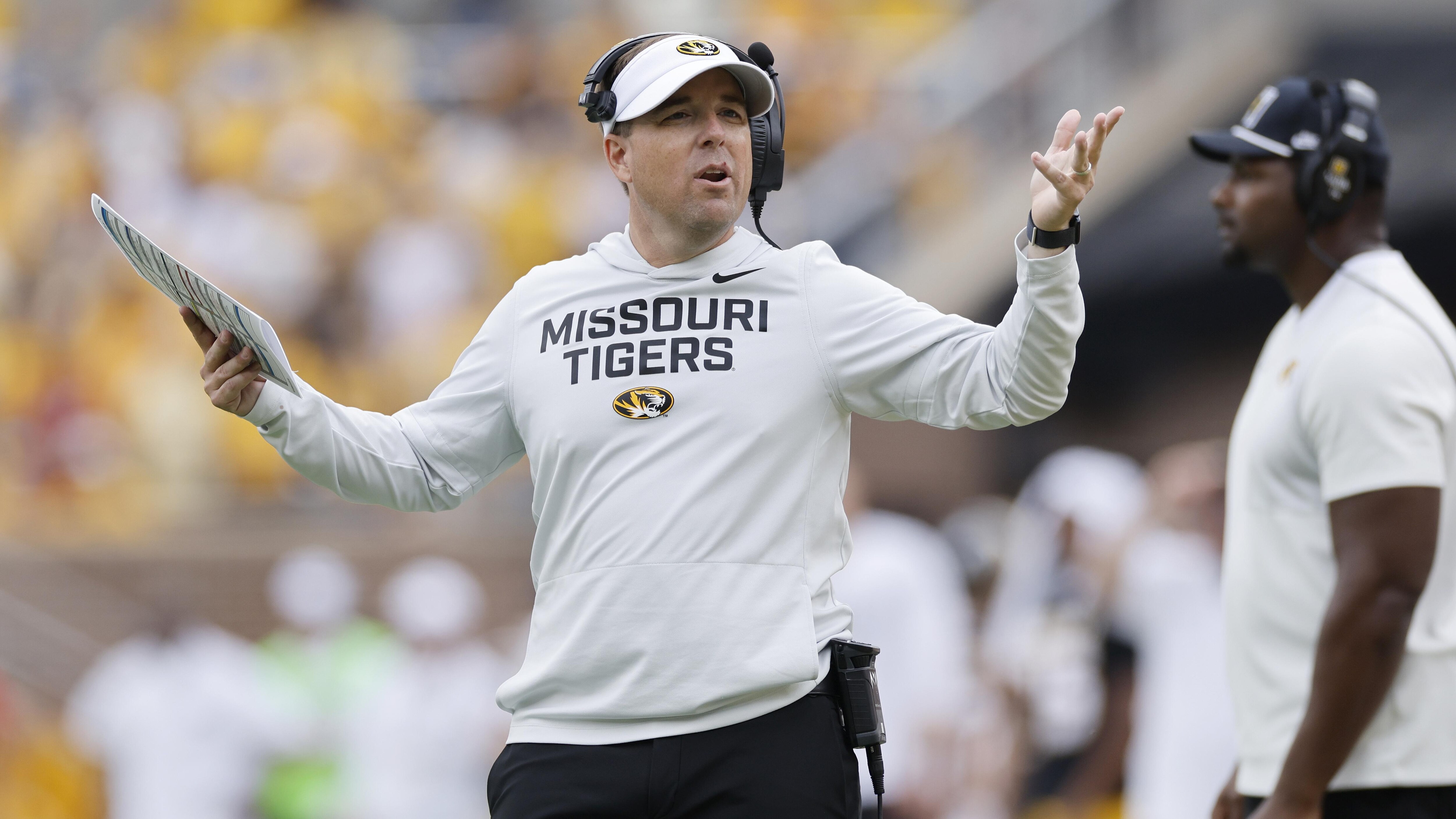 COLLEGE FOOTBALL: OCT 11 Alabama at Missouri