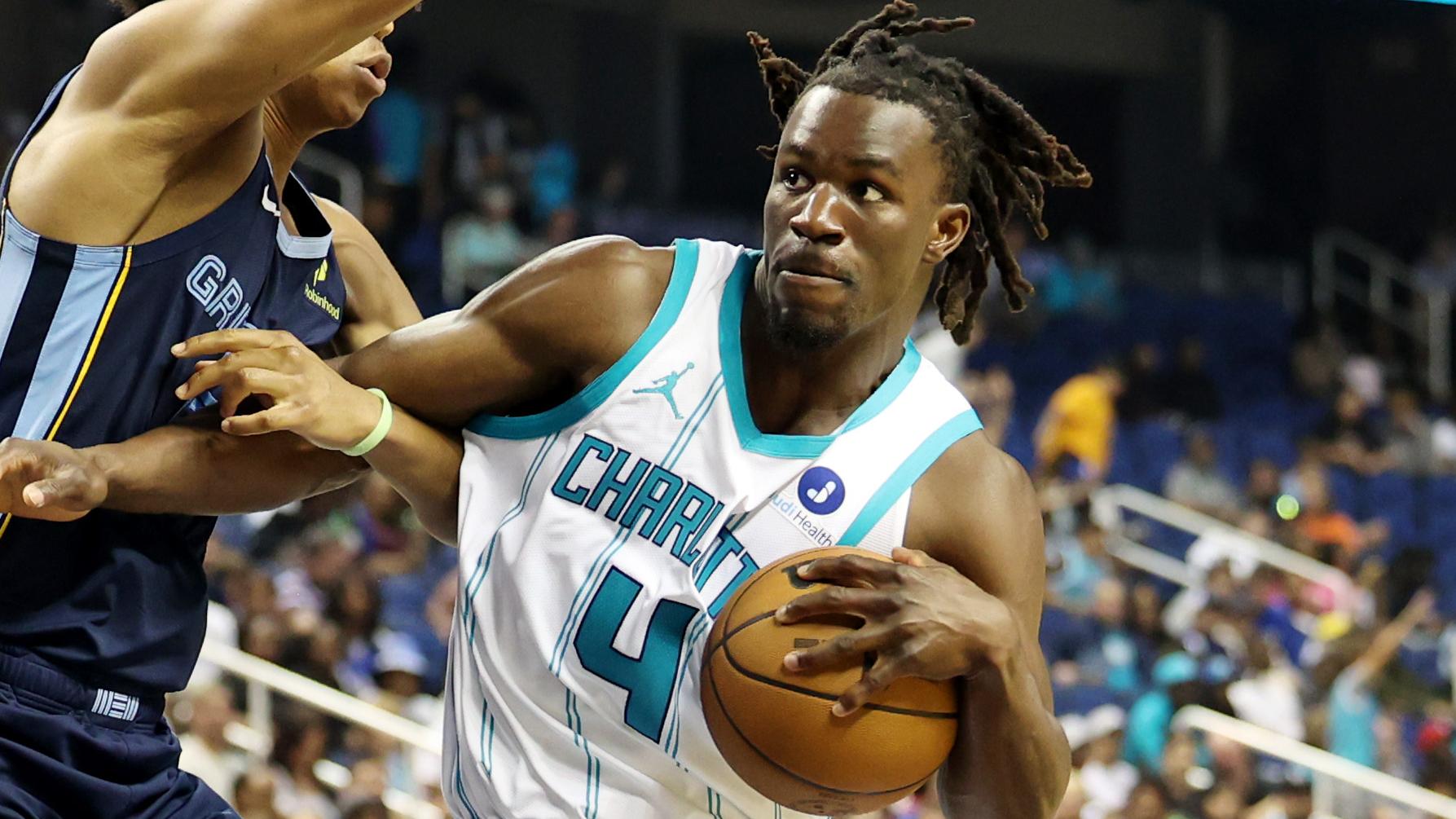 Memphis Grizzllies v Charlotte Hornets