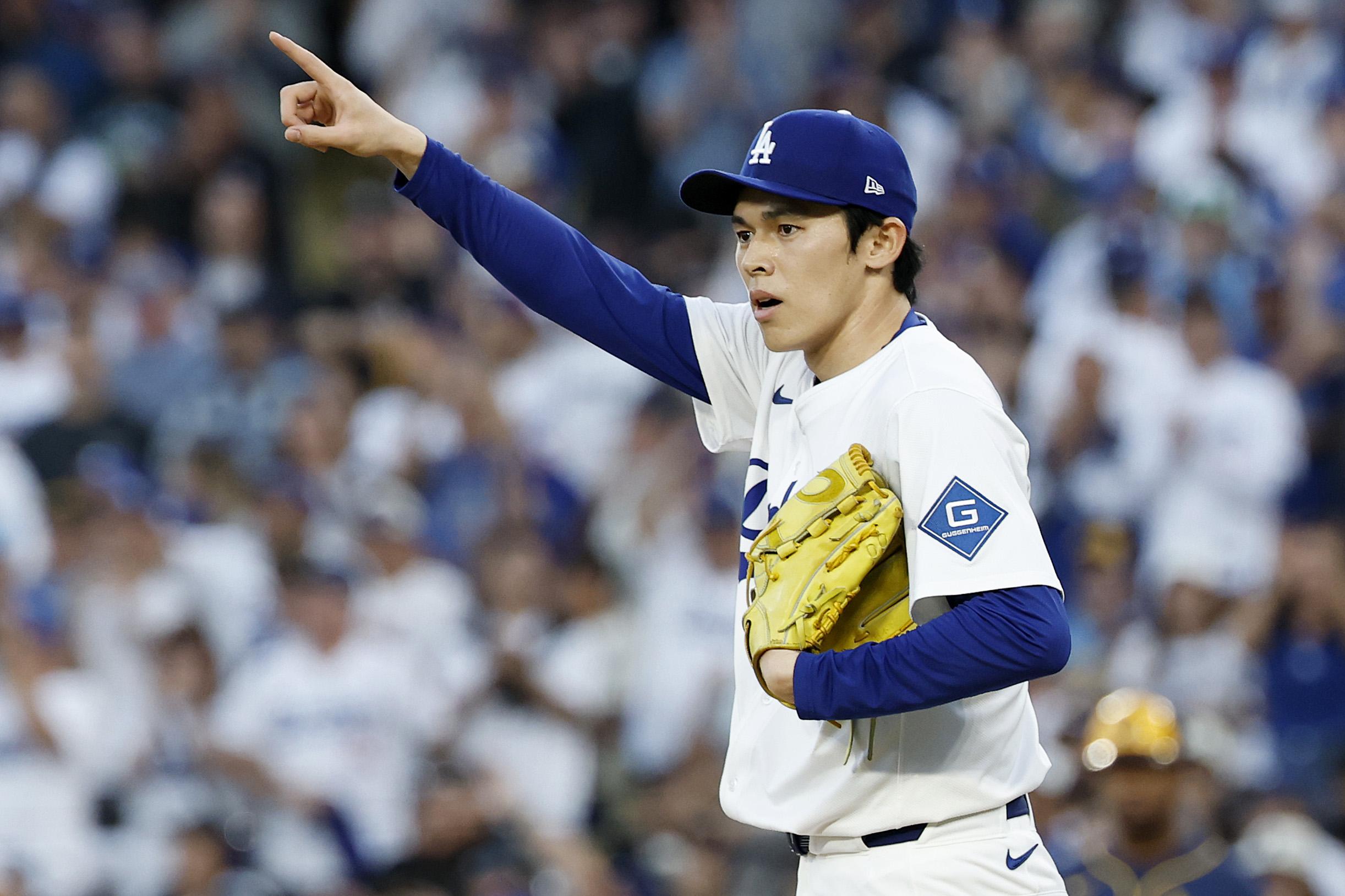 National League Championship Series - Milwaukee Brewers v Los Angeles Dodgers - Game Three