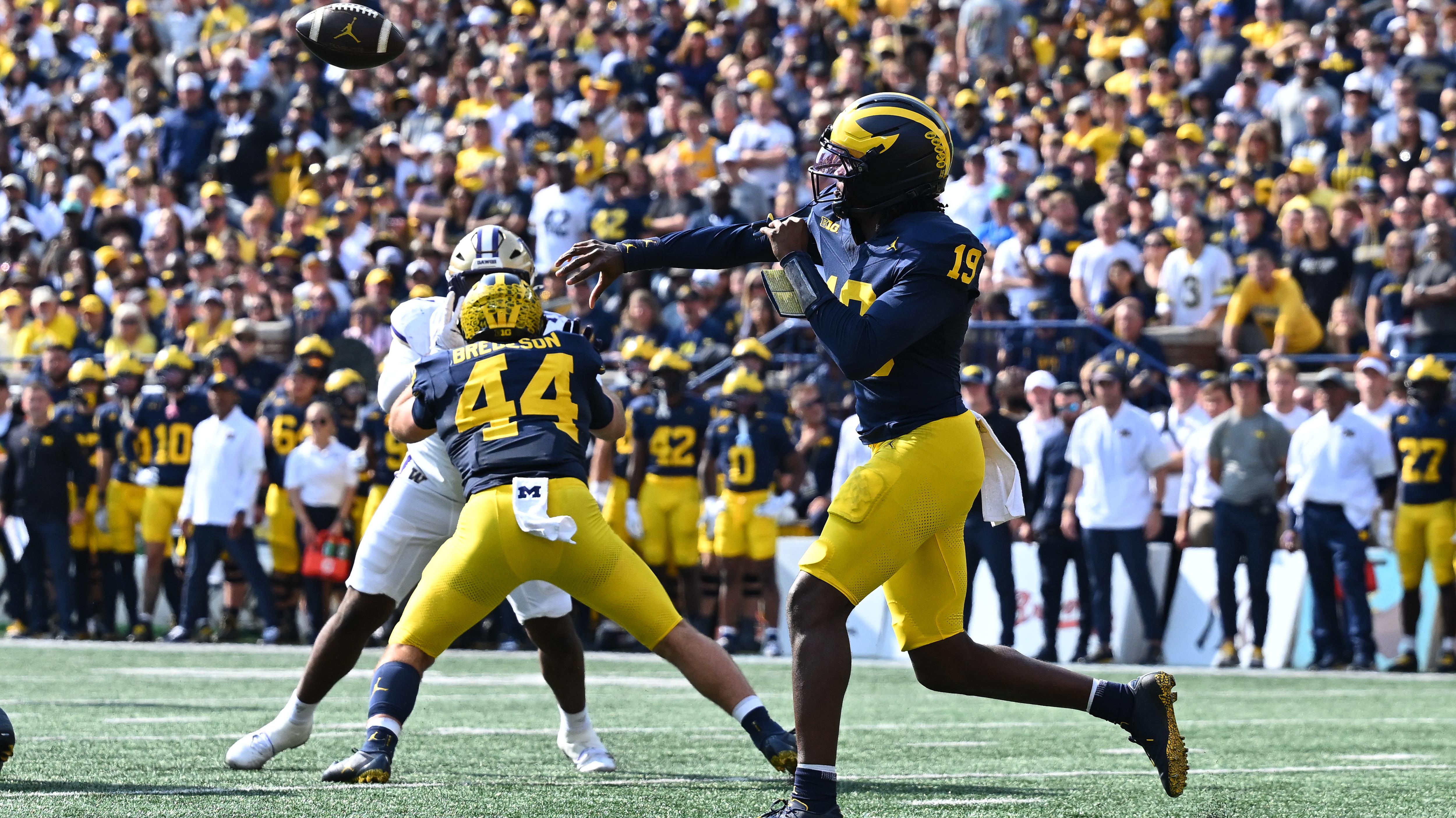 COLLEGE FOOTBALL: OCT 18 Washington at Michigan