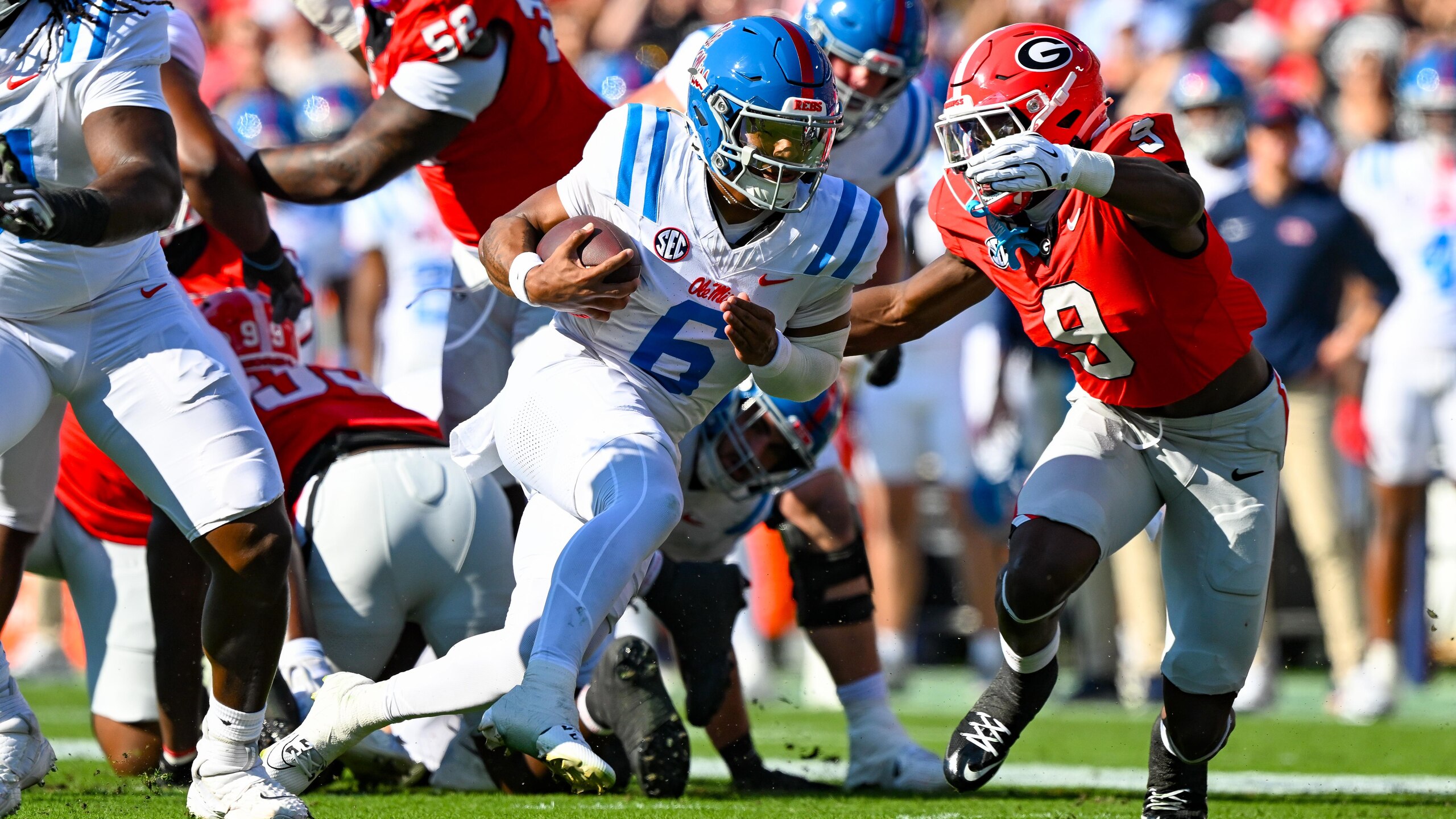 COLLEGE FOOTBALL: OCT 18 Ole Miss at Georgia COLLEGE FOOTBALL: OCT 18 Ole Miss at Georgia