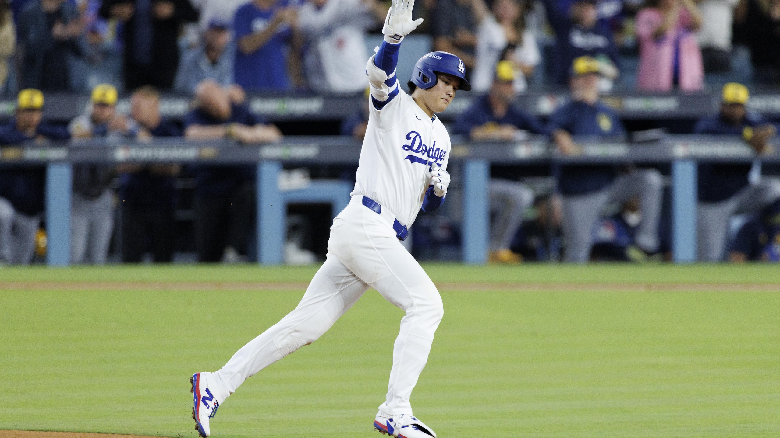 Dodgers vs Brewers in Los Angeles, CA