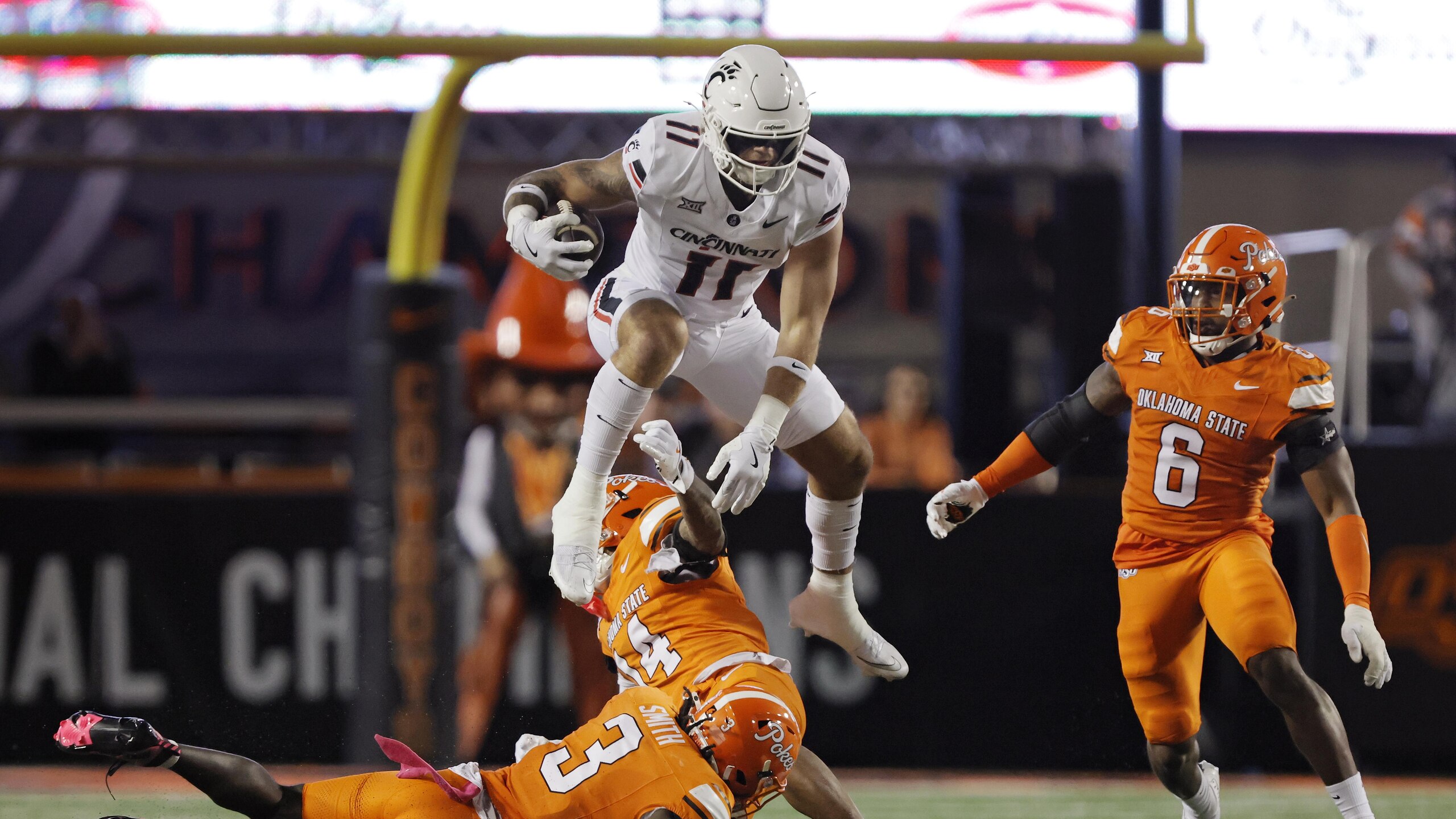 Cincinnati v Oklahoma State Cincinnati v Oklahoma State