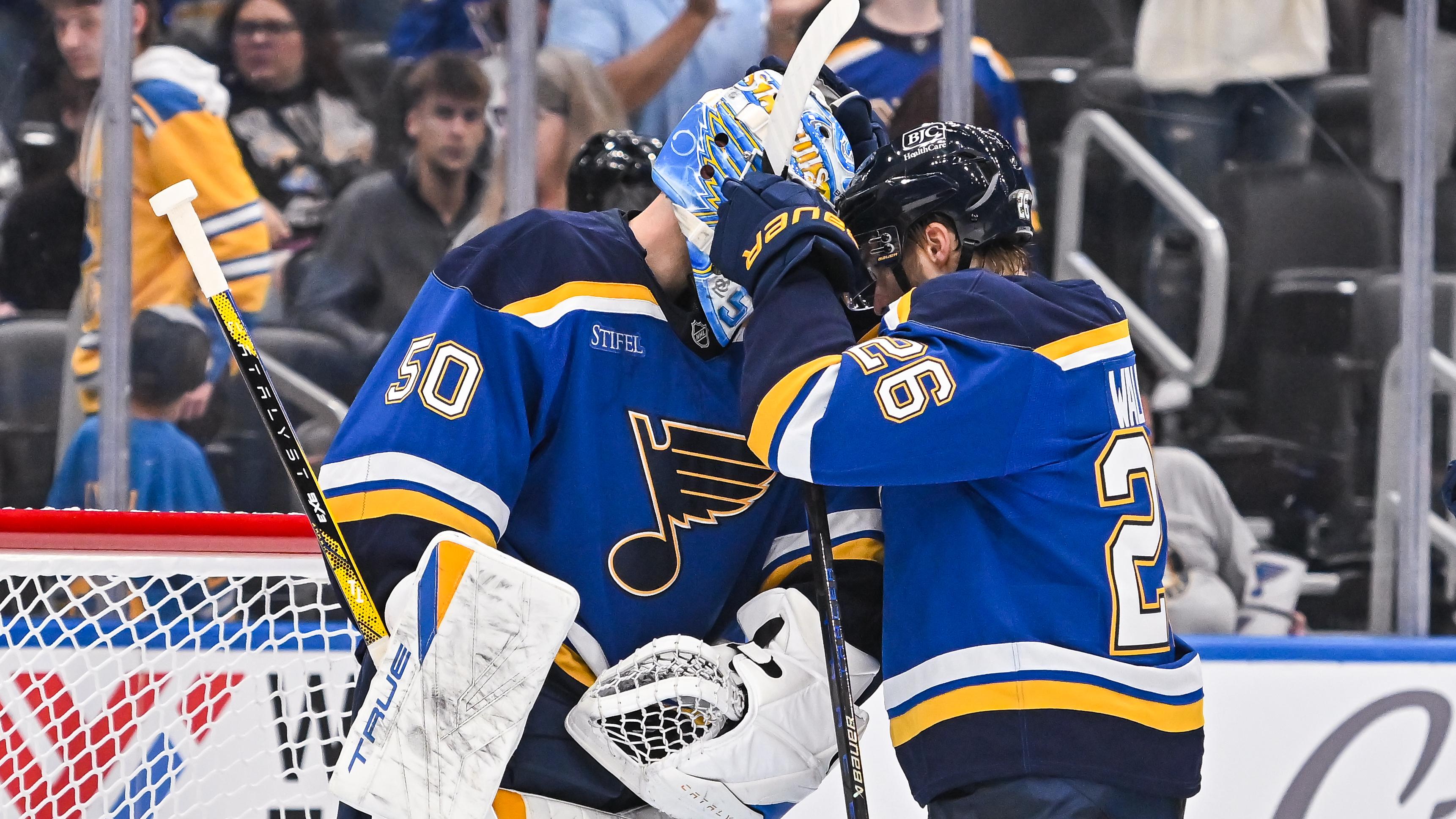 NHL: OCT 18 Stars at Blues