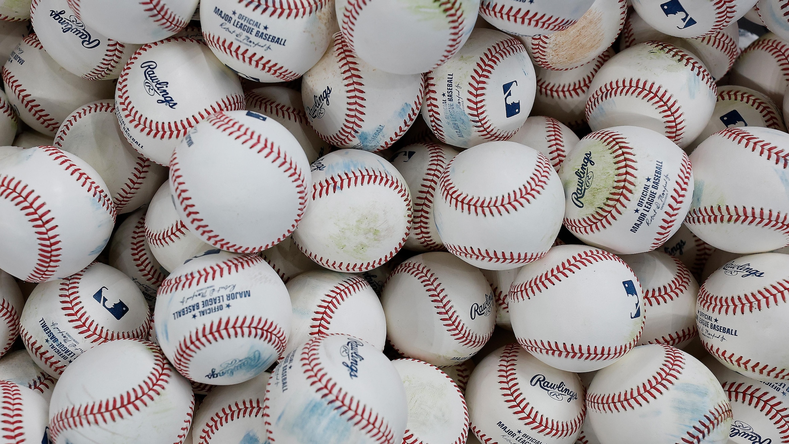 National League Championship Series - Los Angeles Dodgers v Milwaukee Brewers - Game Two