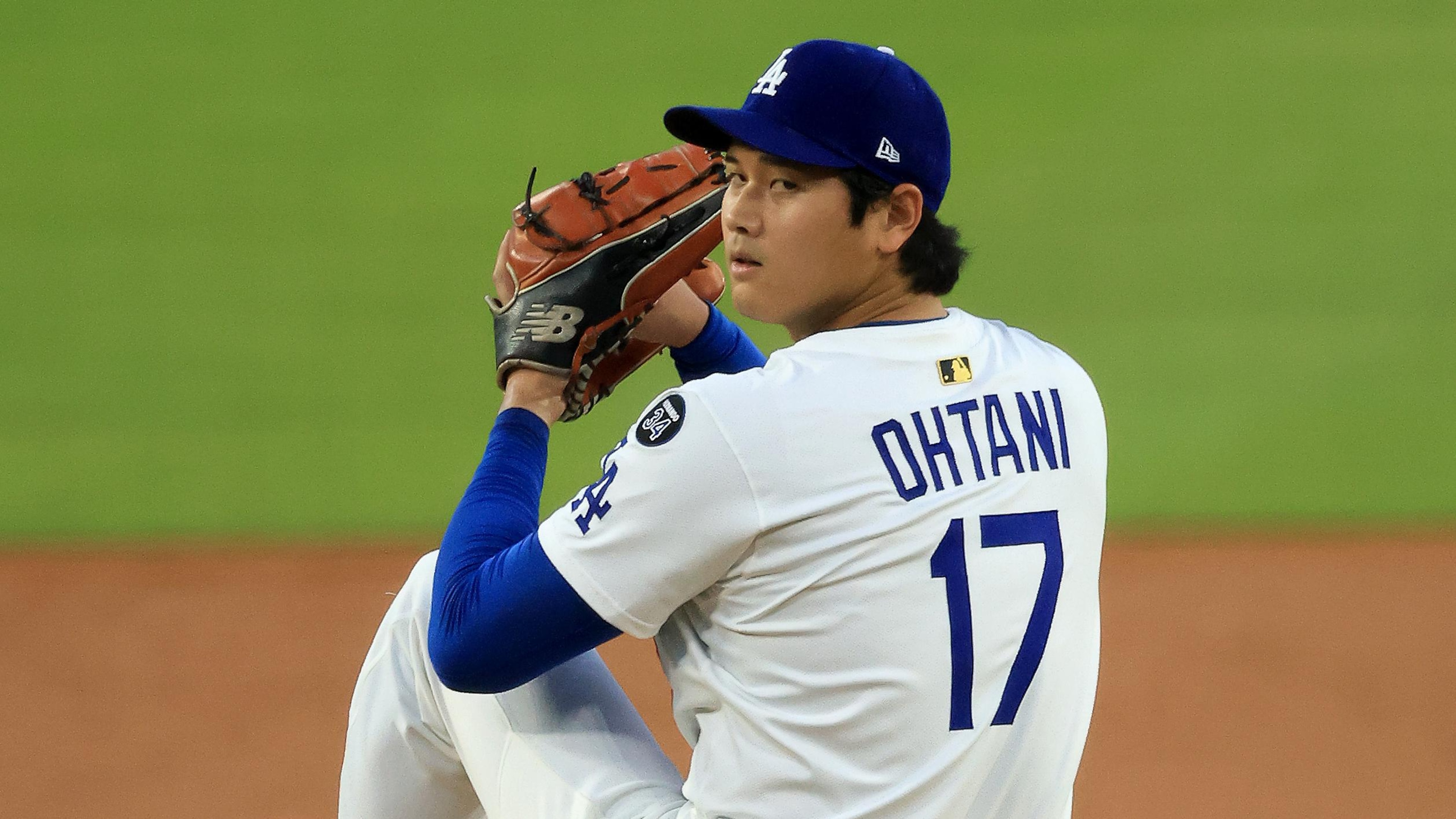 National League Championship Series - Milwaukee Brewers v Los Angeles Dodgers - Game Four National League Championship Series - Milwaukee Brewers v Los Angeles Dodgers - Game Four