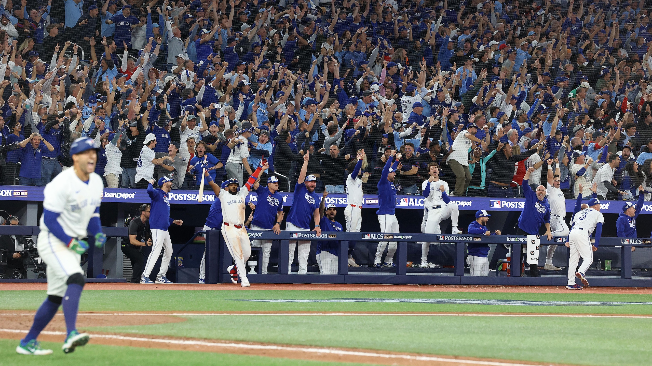 Toronto Blue Jays play the Seattle Mariners in game seven of their ALCS MLB Playoff series 
