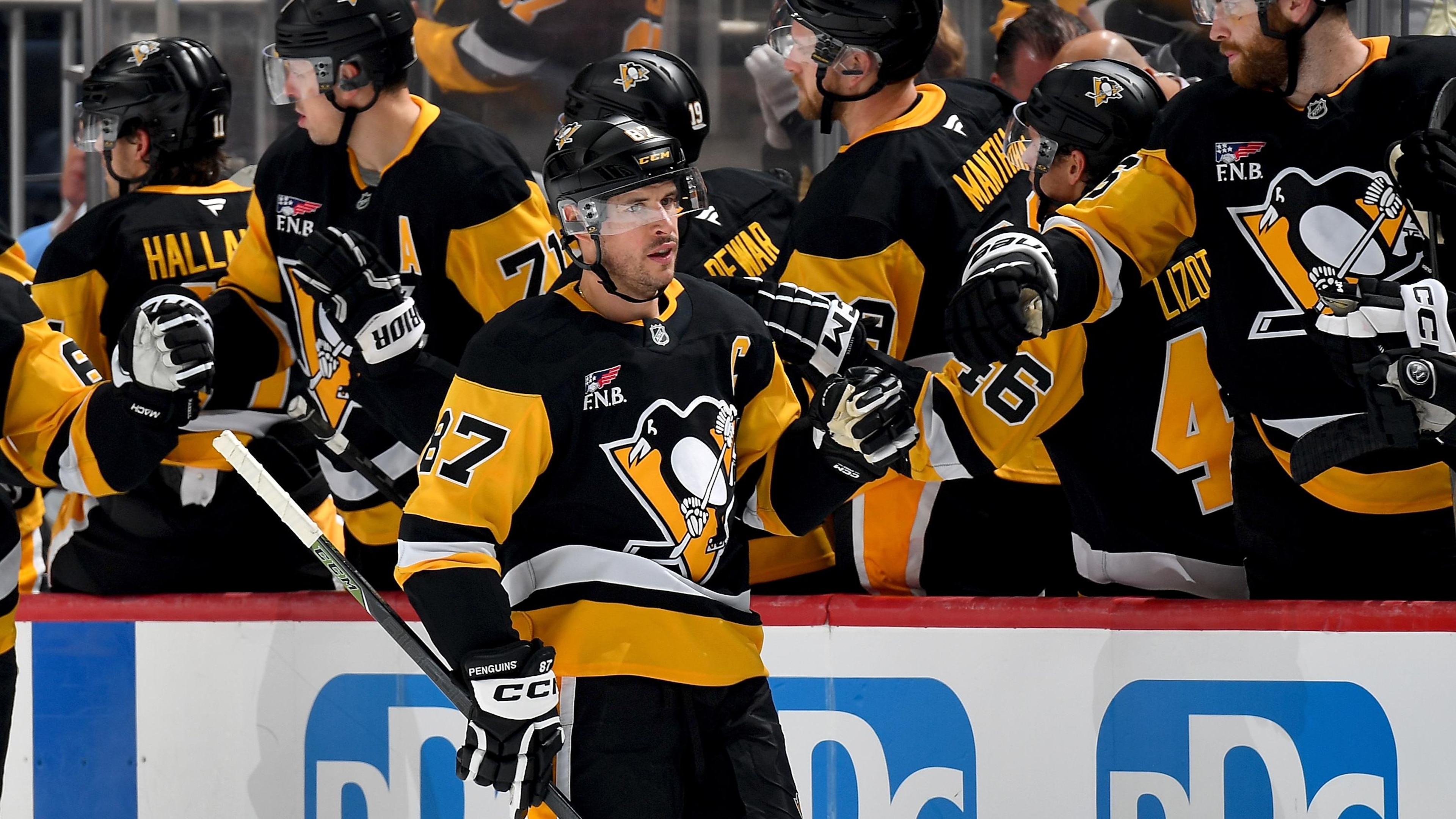 Vancouver Canucks v Pittsburgh Penguins