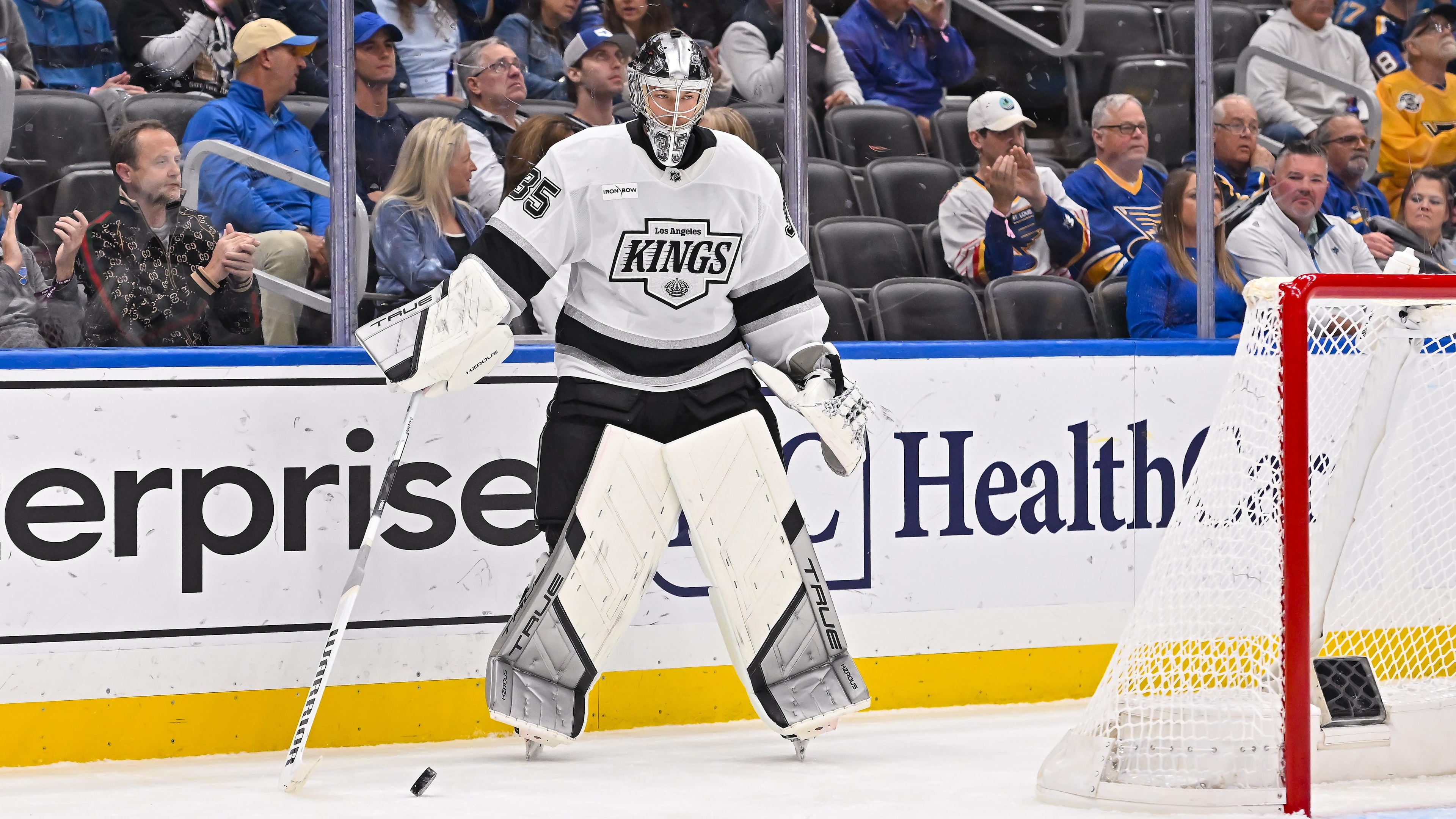 NHL: OCT 21 Kings at Blues