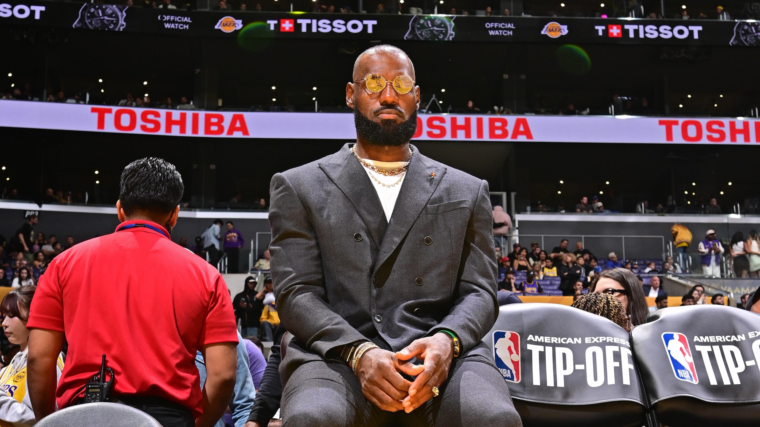 Golden State Warriors v Los Angeles Lakers
