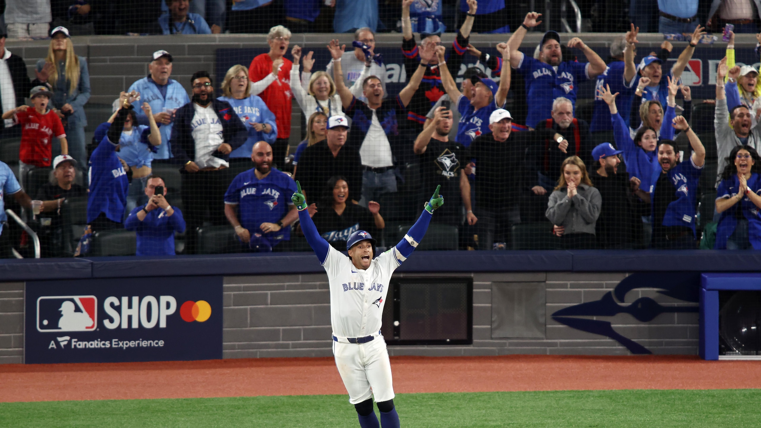 American League Championship Series - Seattle Mariners v Toronto Blue Jays - Game Seven American League Championship Series - Seattle Mariners v Toronto Blue Jays - Game Seven