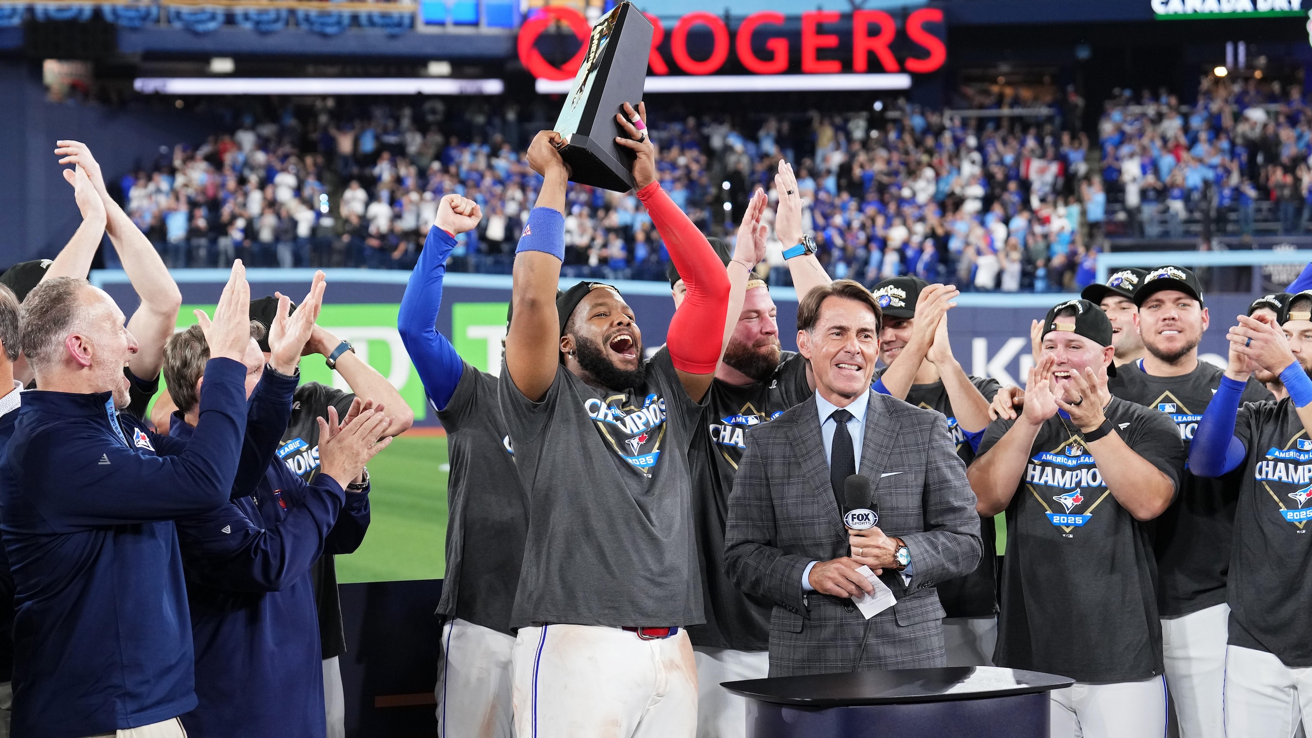 American League Championship Series - Seattle Mariners v Toronto Blue Jays - Game Seven