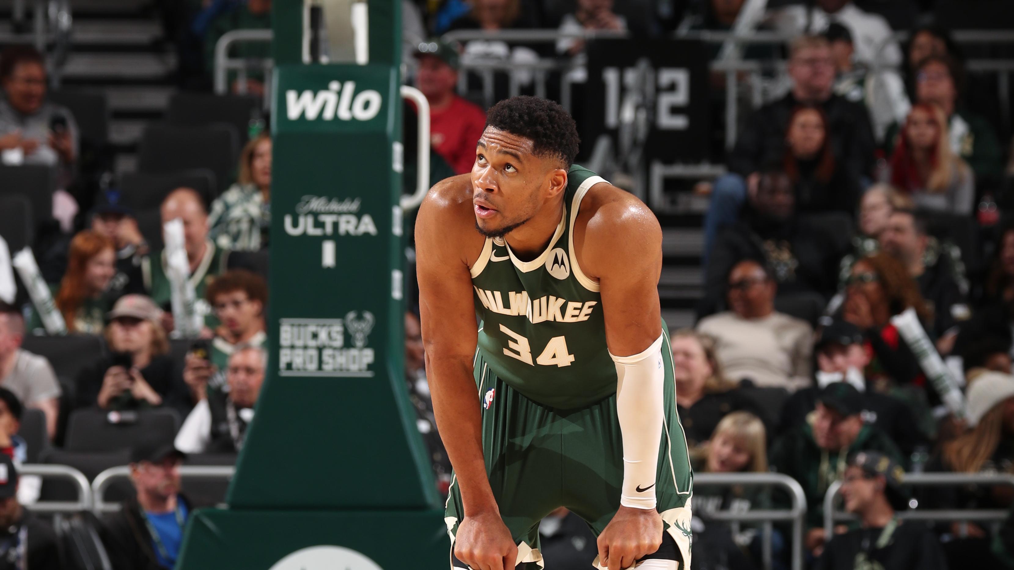 Washington Wizards v Milwaukee Bucks