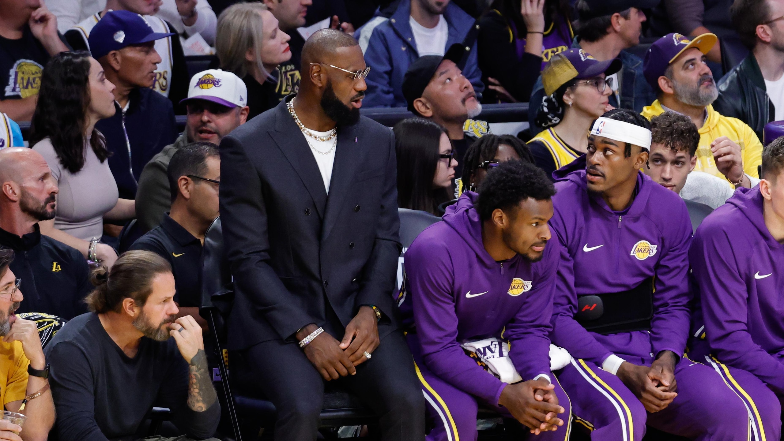 NBA: OCT 21 Golden State Warriors at Los Angeles Lakers
