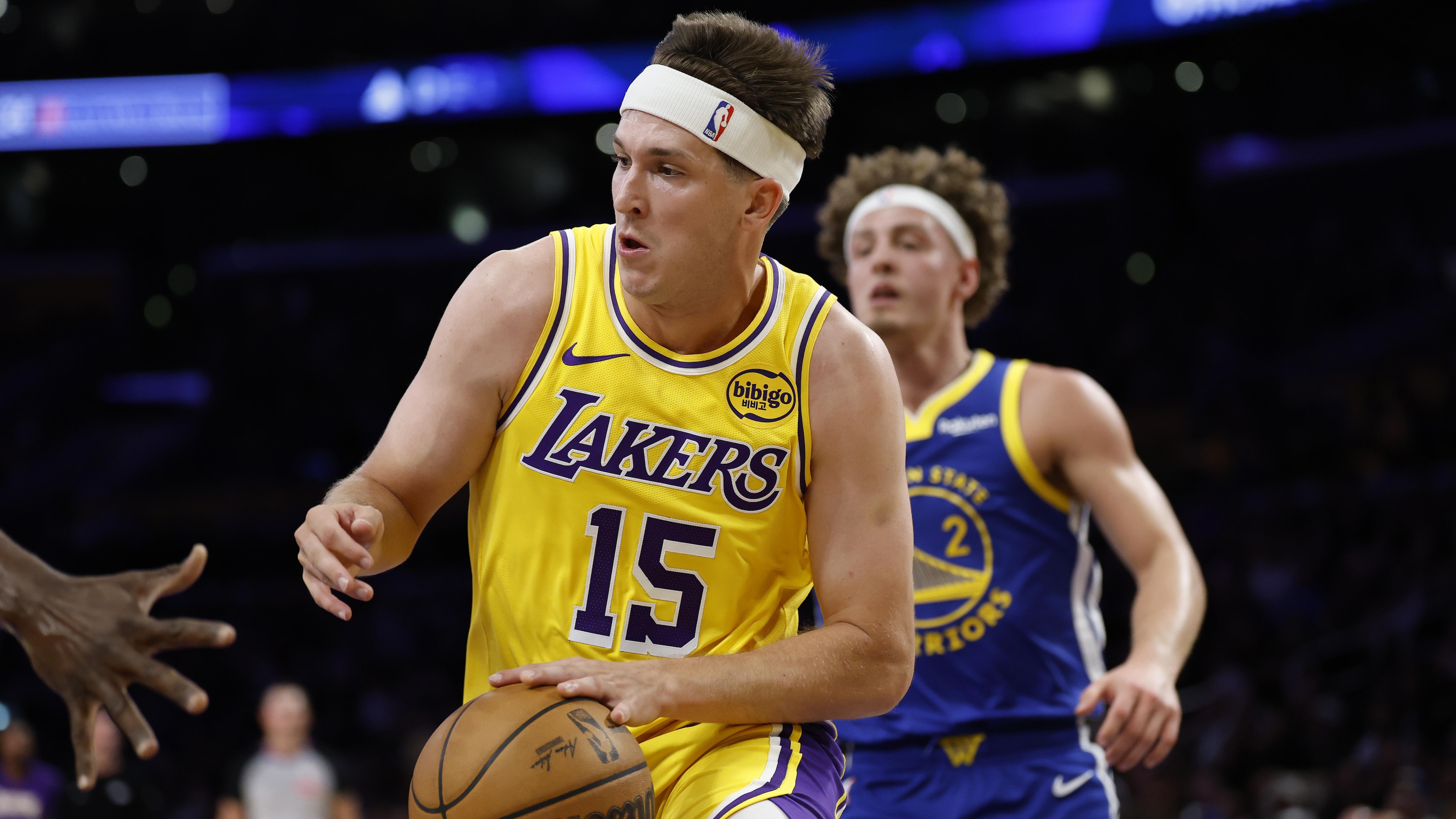 Golden State Warriors v Los Angeles Lakers