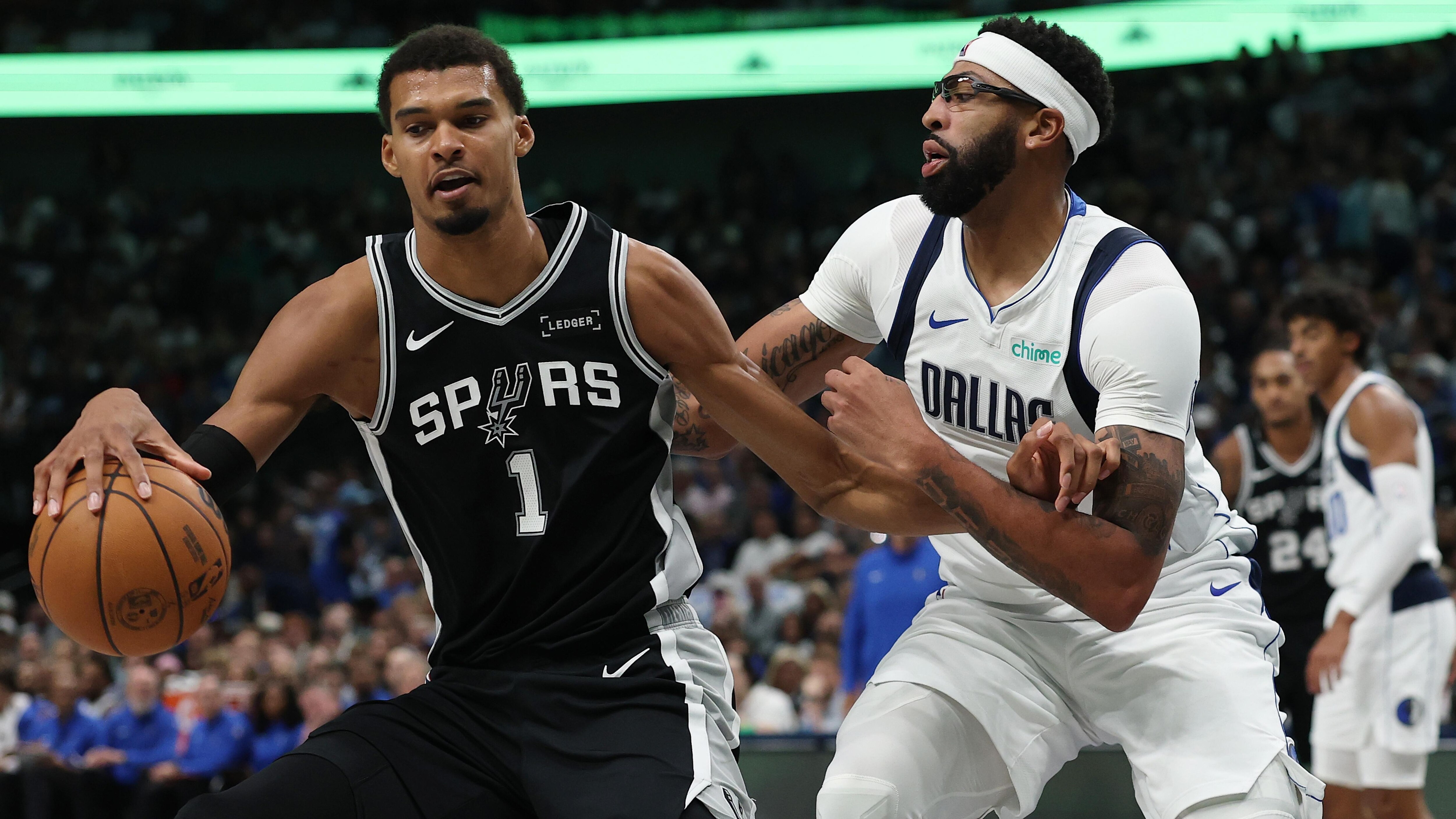 San Antonio Spurs vs Dallas Mavericks