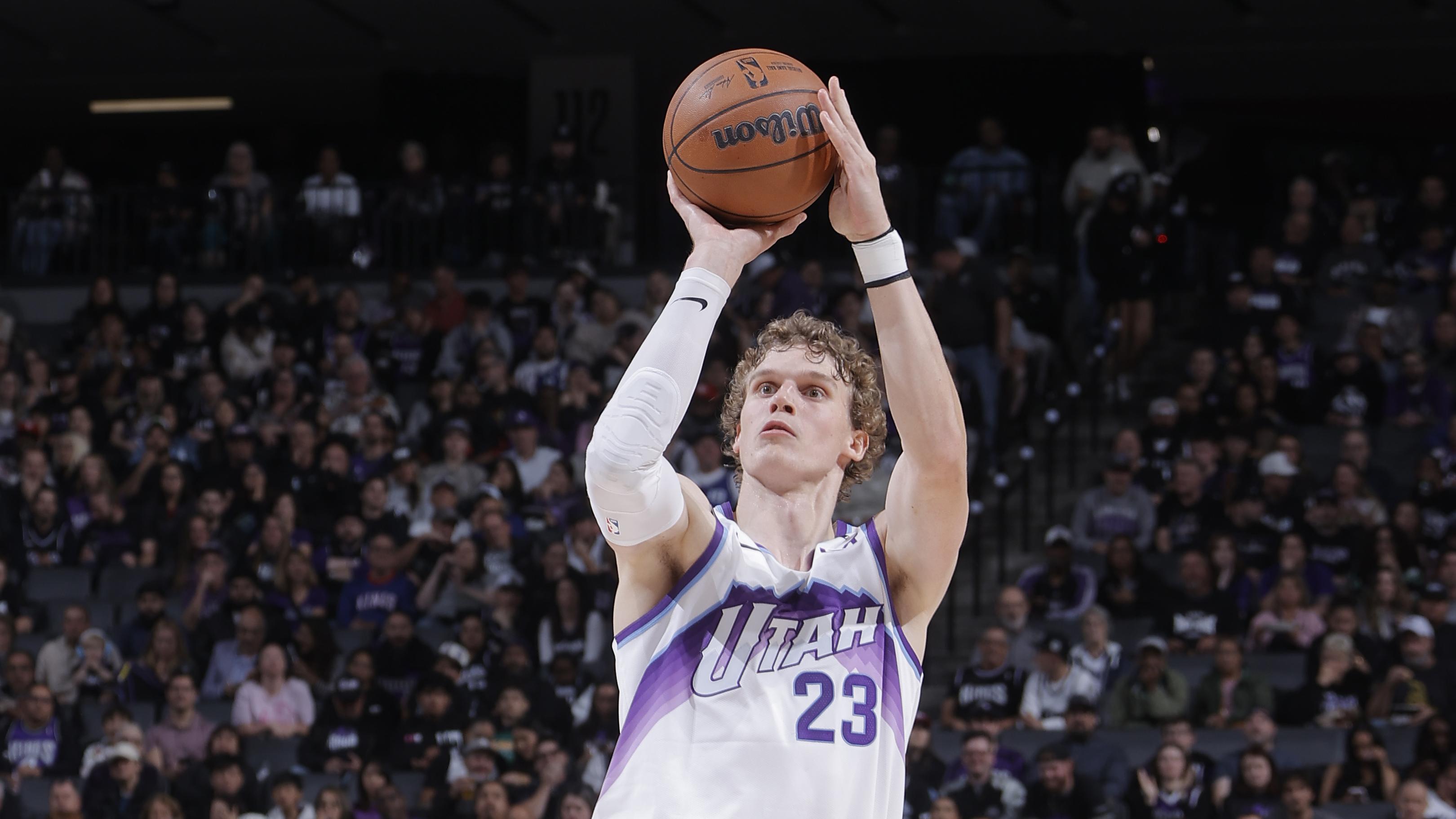 Utah Jazz v Sacramento Kings