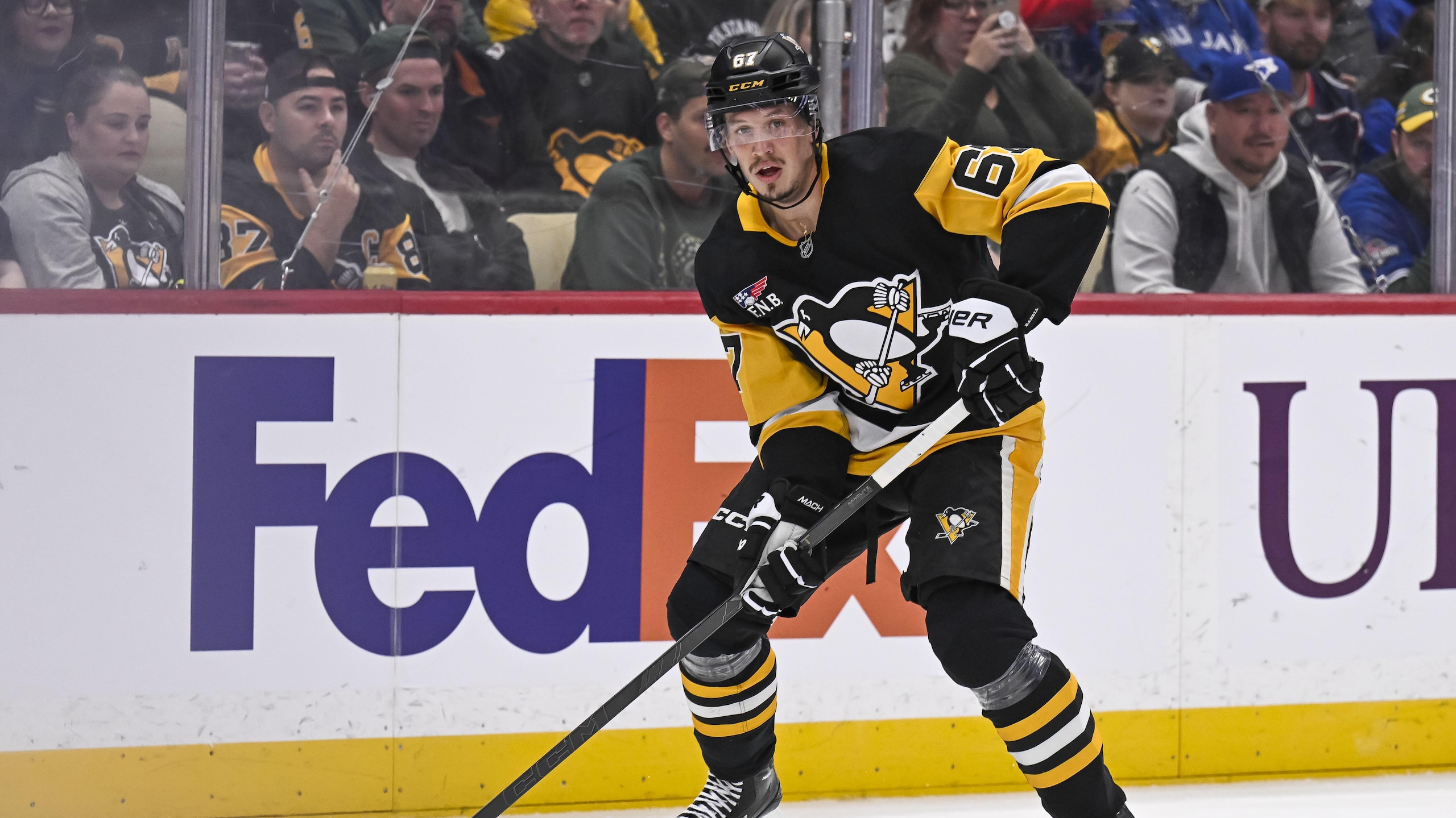 NHL: OCT 25 Blue Jackets at Penguins