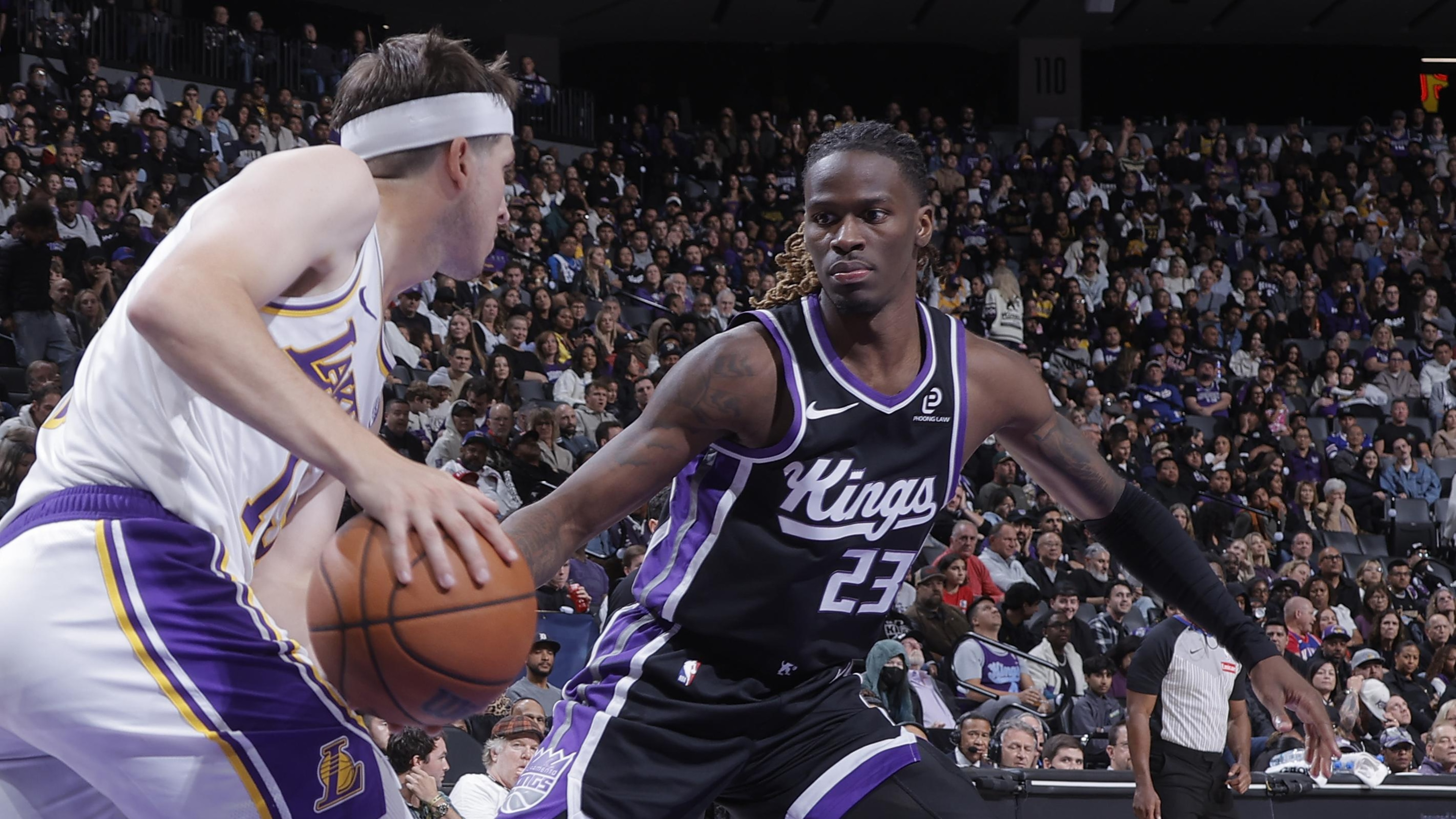 Los Angeles Lakers v Sacramento Kings