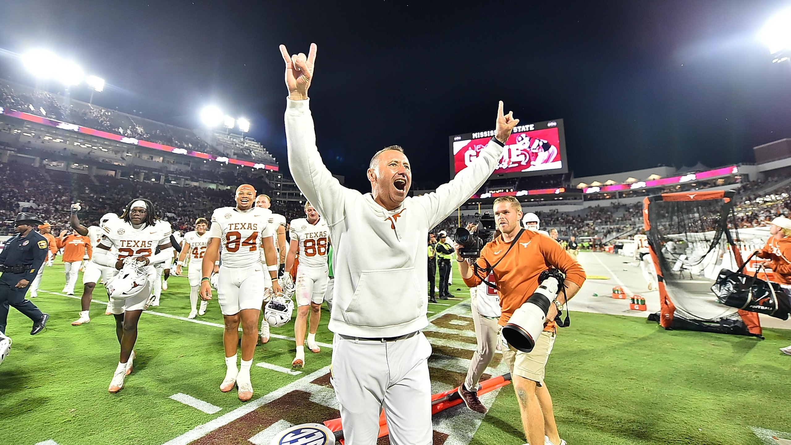 Texas v Mississippi State