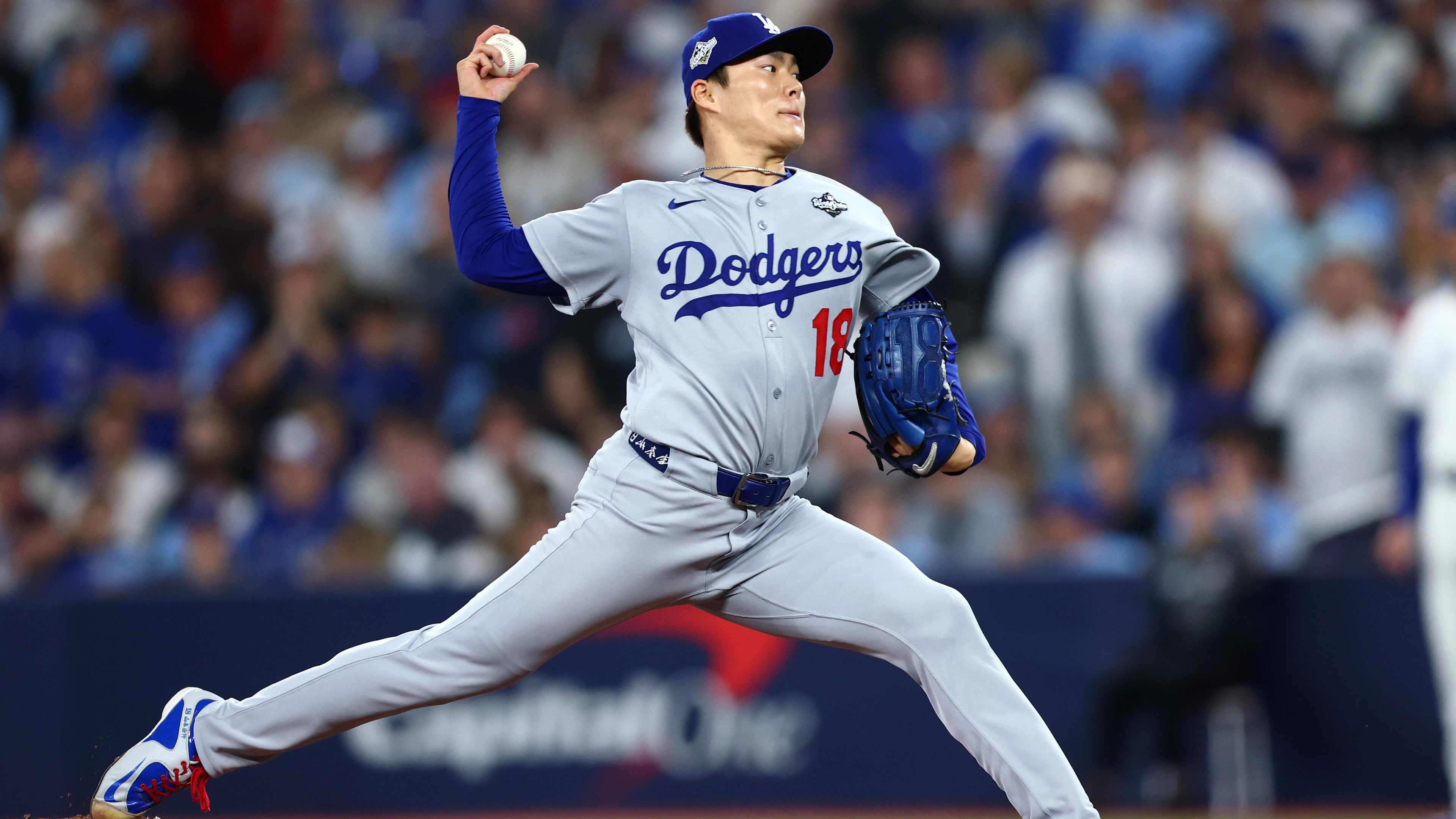 World Series - Los Angeles Dodgers v Toronto Blue Jays - Game Two World Series - Los Angeles Dodgers v Toronto Blue Jays - Game Two