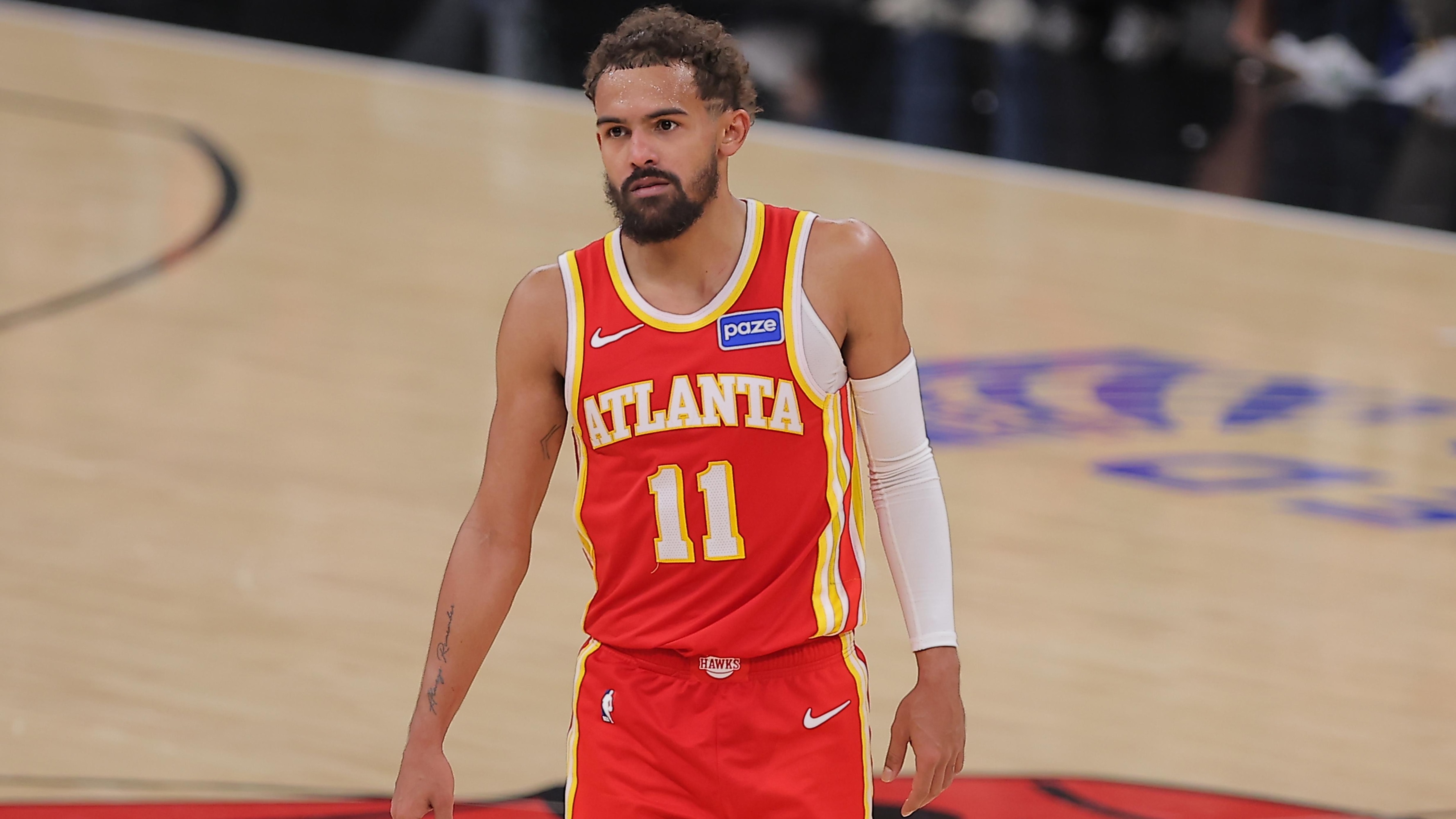 Trae Young Out with Knee Injury for Hawks vs. Nets, PG Exited in First Quarter