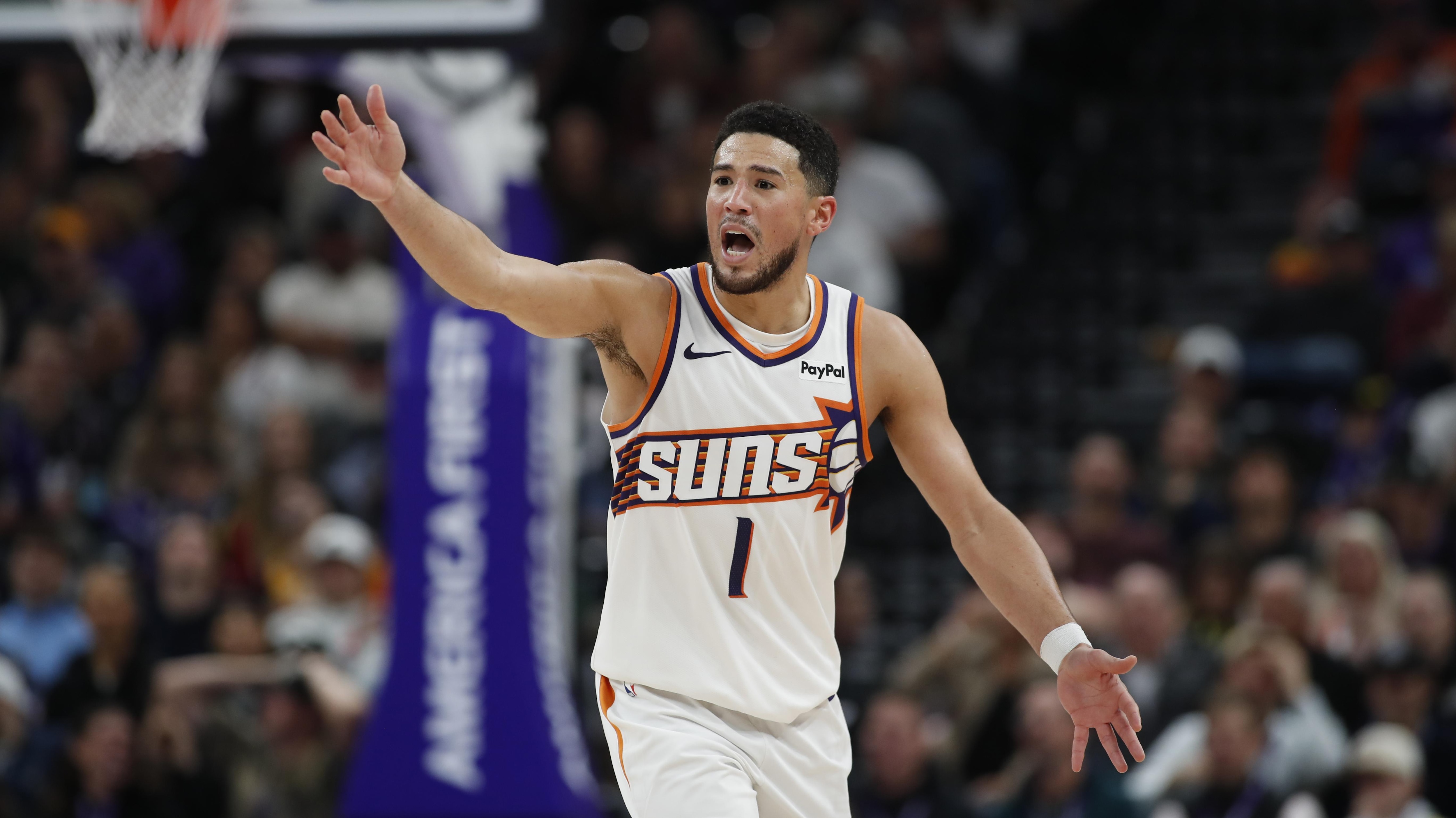 Phoenix Suns v Utah Jazz