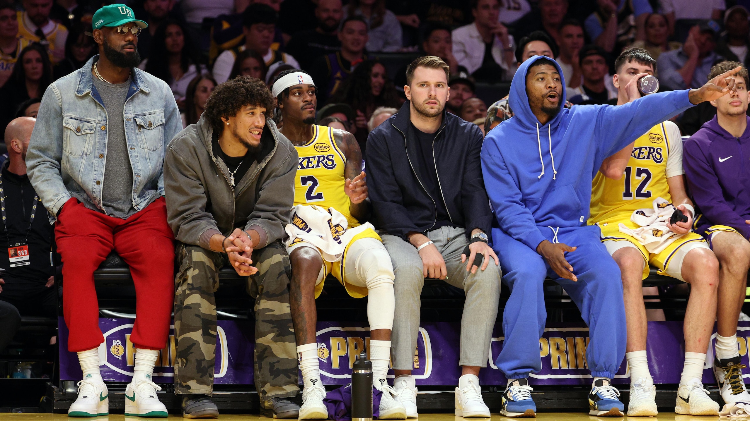 Portland Trail Blazers v Los Angeles Lakers
