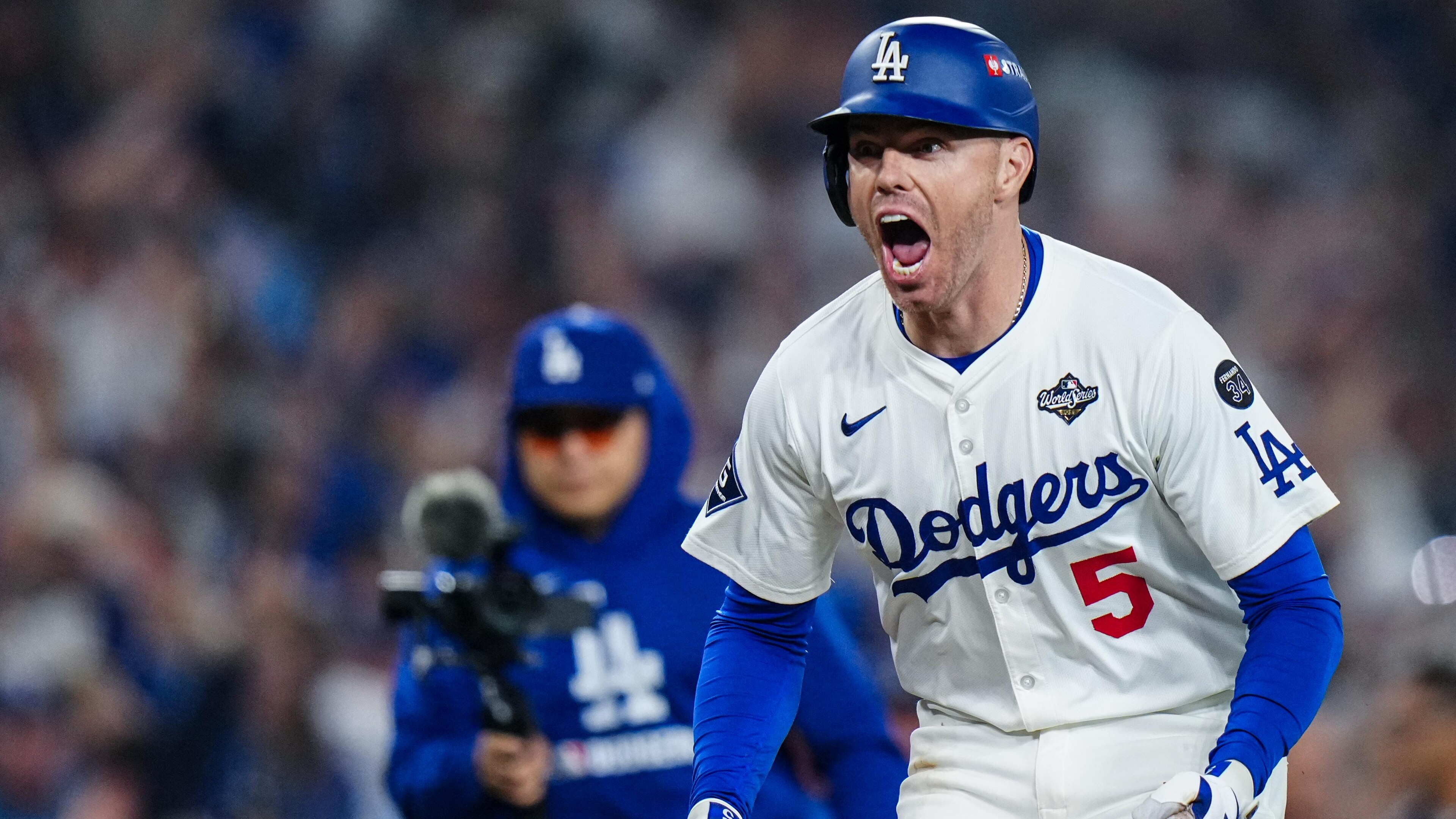 World Series - Toronto Blue Jays v Los Angeles Dodgers - Game 3 World Series - Toronto Blue Jays v Los Angeles Dodgers - Game 3
