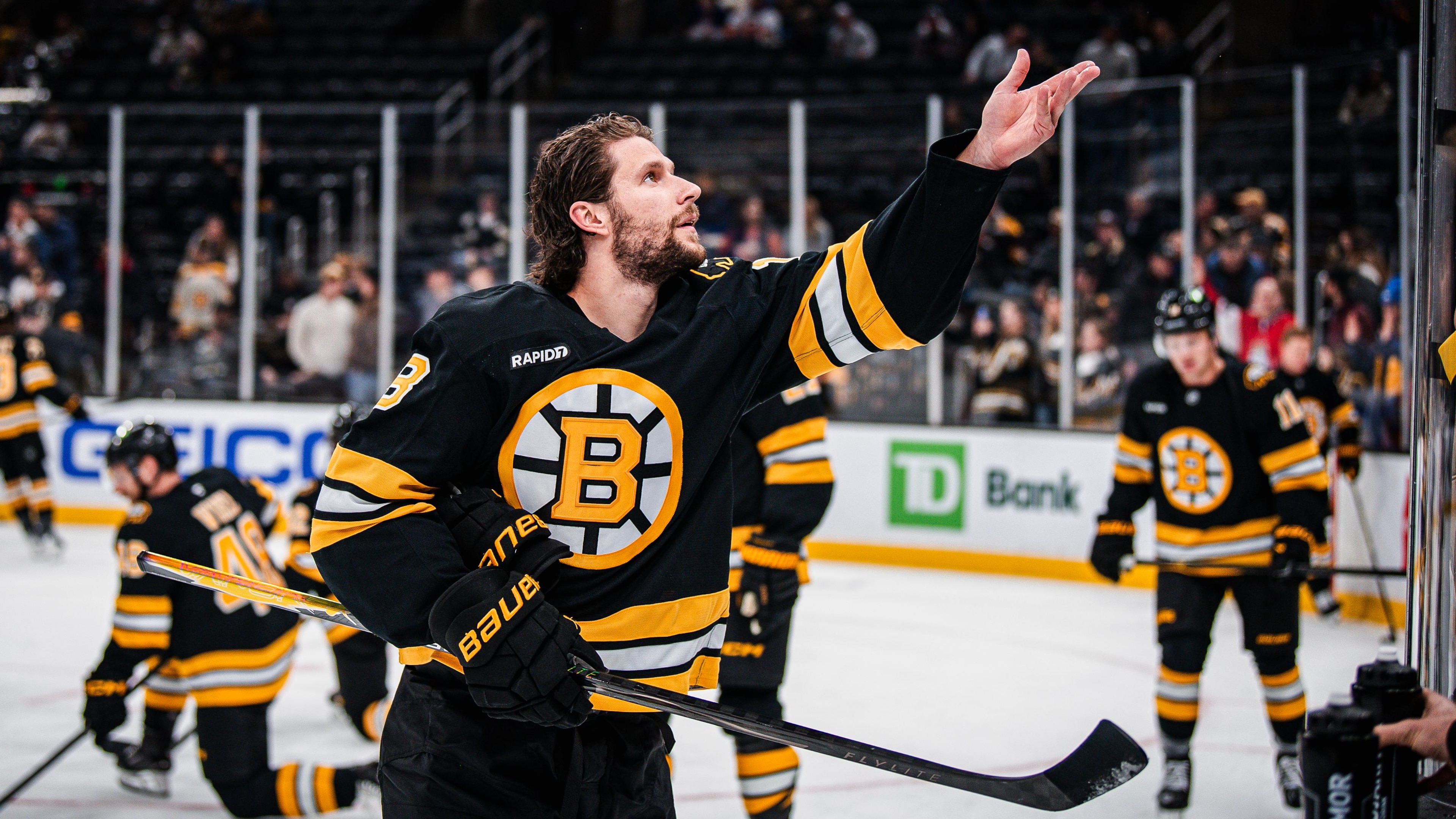 New York Islanders v Boston Bruins New York Islanders v Boston Bruins