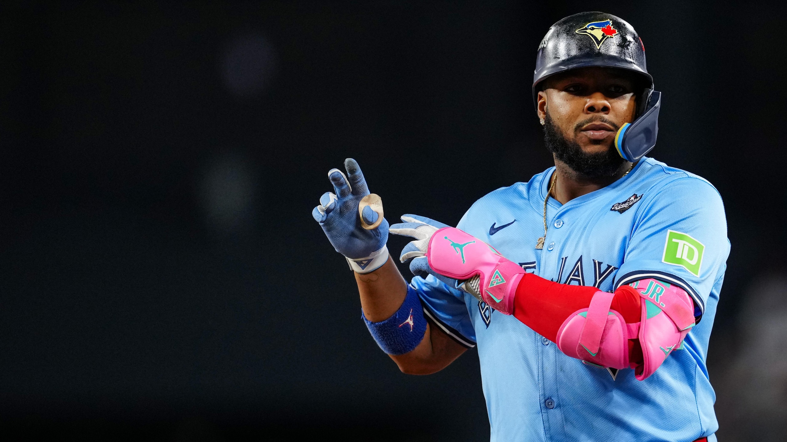 World Series - Toronto Blue Jays v Los Angeles Dodgers - Game 4
