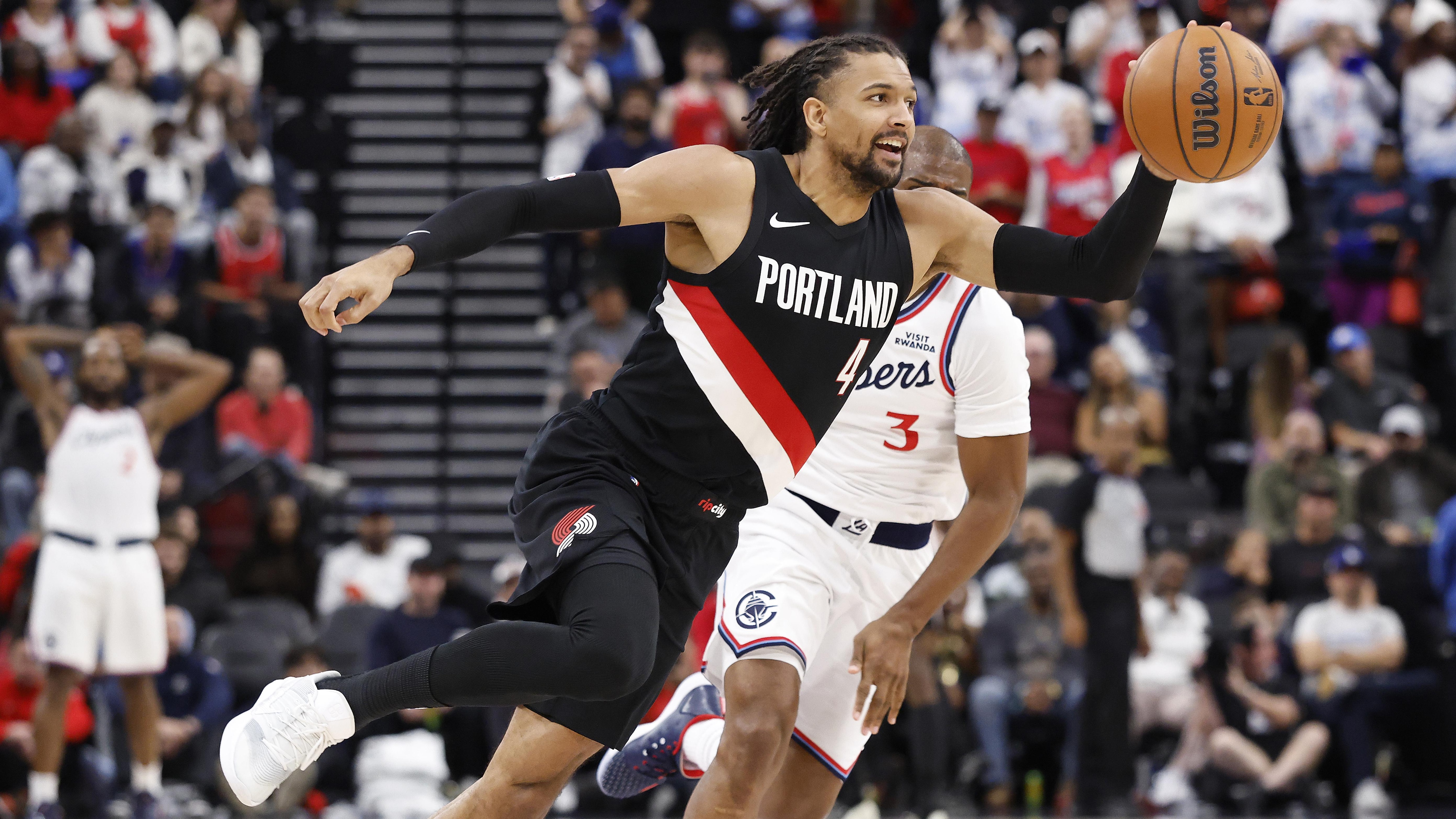 Portland Trail Blazers v Los Angeles Clippers