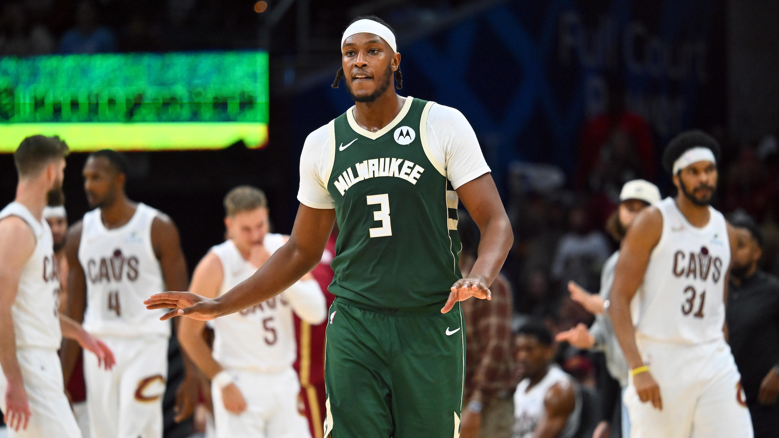 Milwaukee Bucks v Cleveland Cavaliers