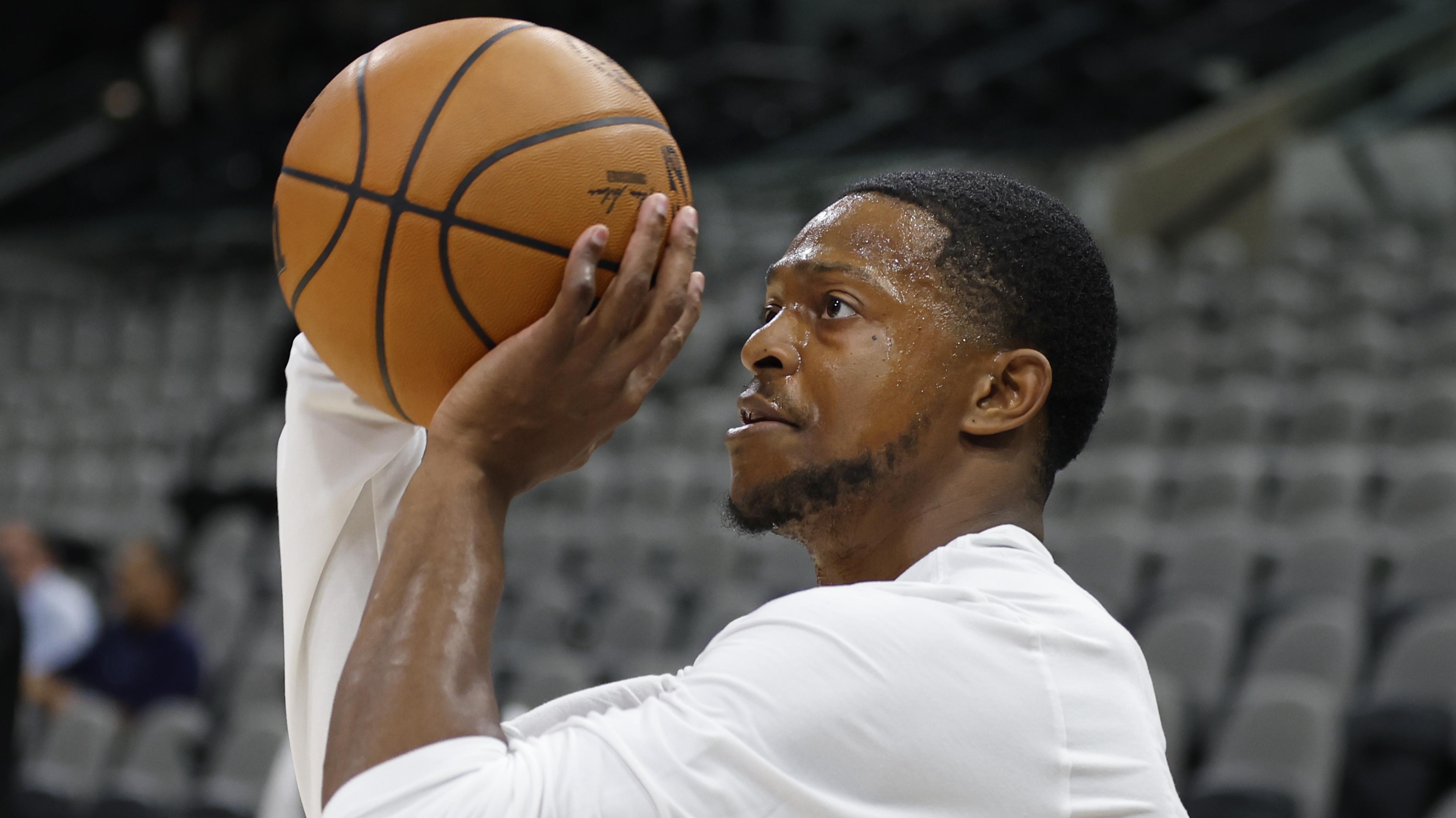 Fox Returns: Spurs' Playmaker Back vs Pelicans