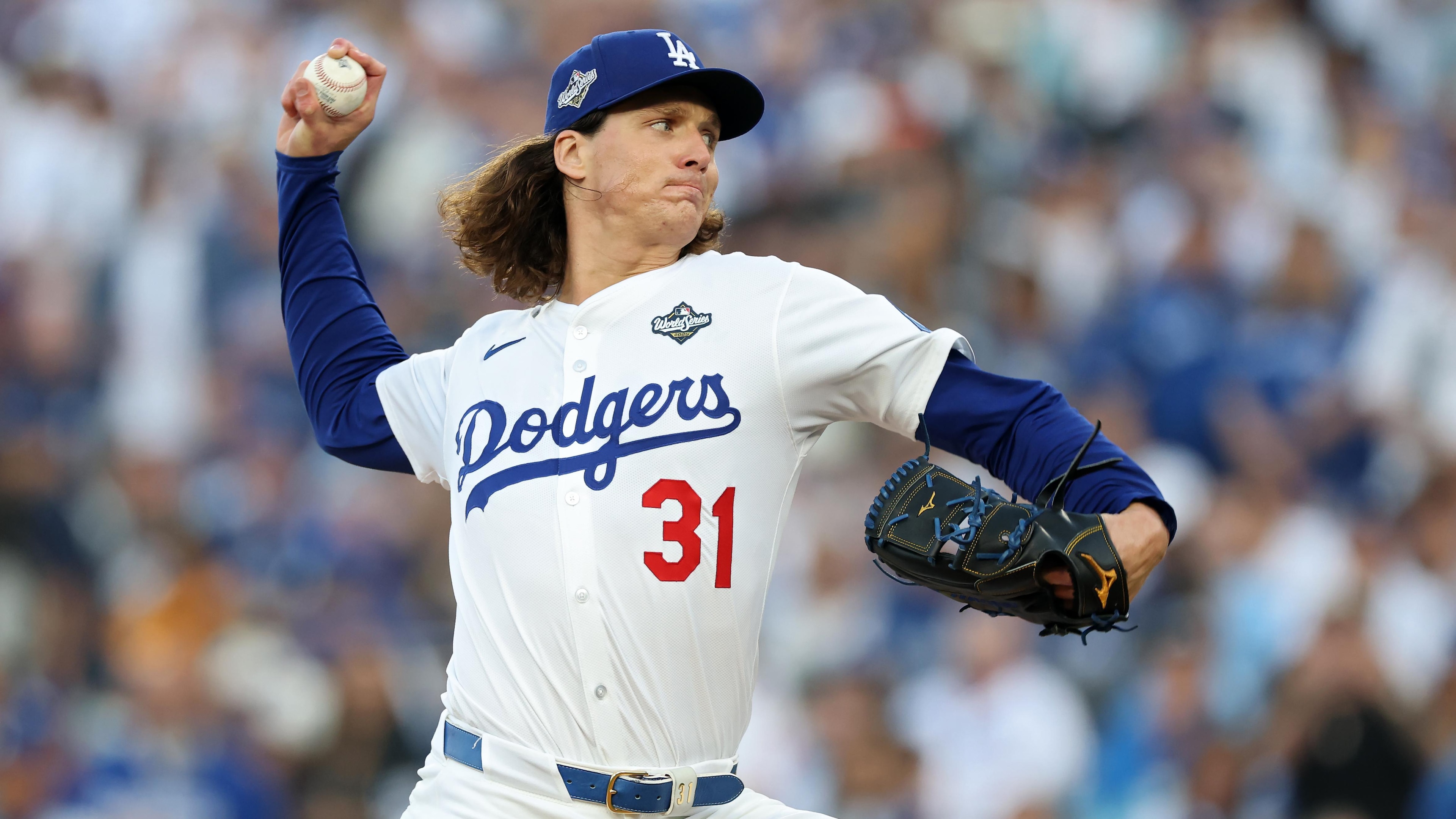 World Series - Toronto Blue Jays v Los Angeles Dodgers - Game Three World Series - Toronto Blue Jays v Los Angeles Dodgers - Game Three