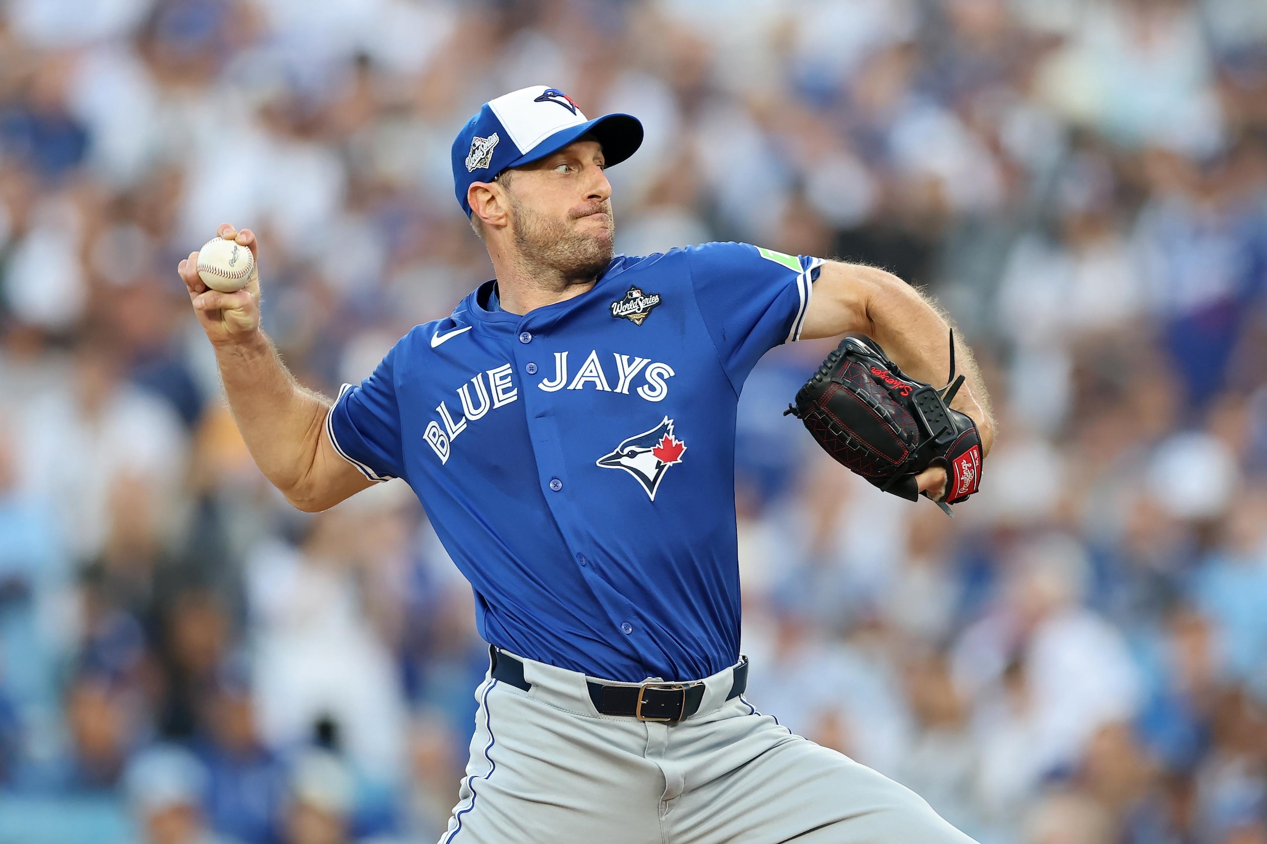 World Series - Toronto Blue Jays v Los Angeles Dodgers - Game Three World Series - Toronto Blue Jays v Los Angeles Dodgers - Game Three